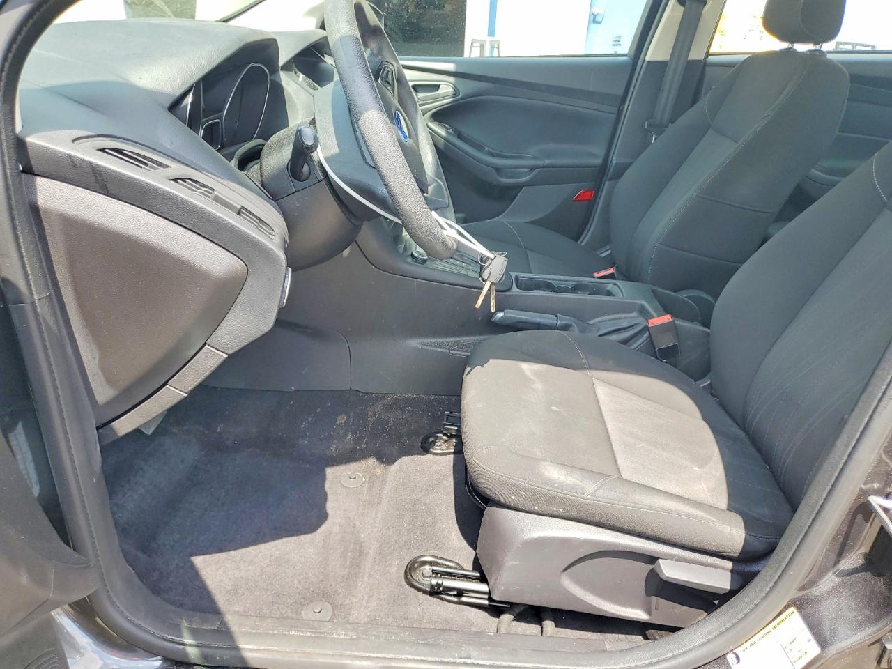 2015 Ford Focus S Gray vin: 1FADP3E20FL311739