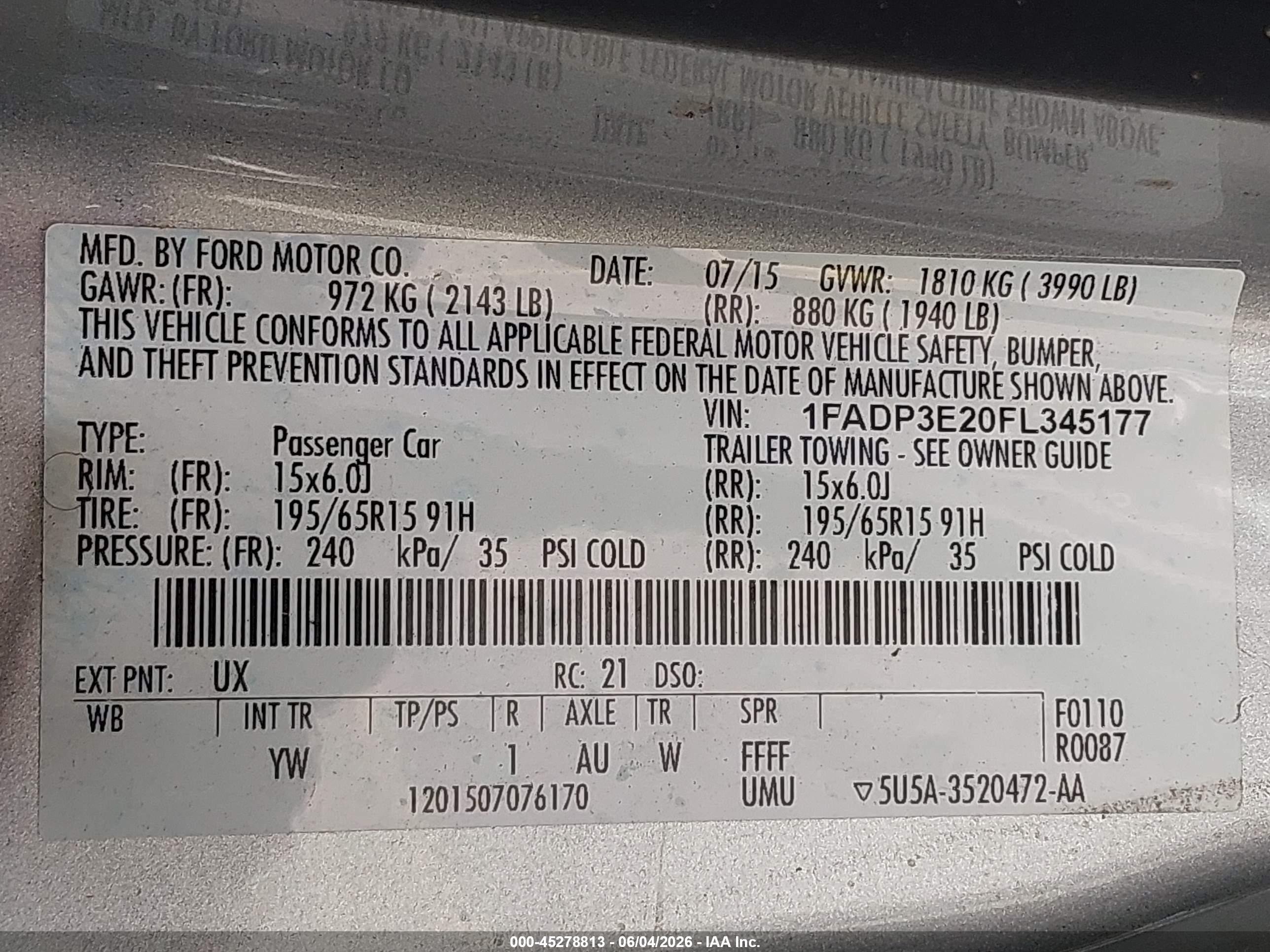 2015 Ford Focus S Серебряный vin: 1FADP3E20FL345177