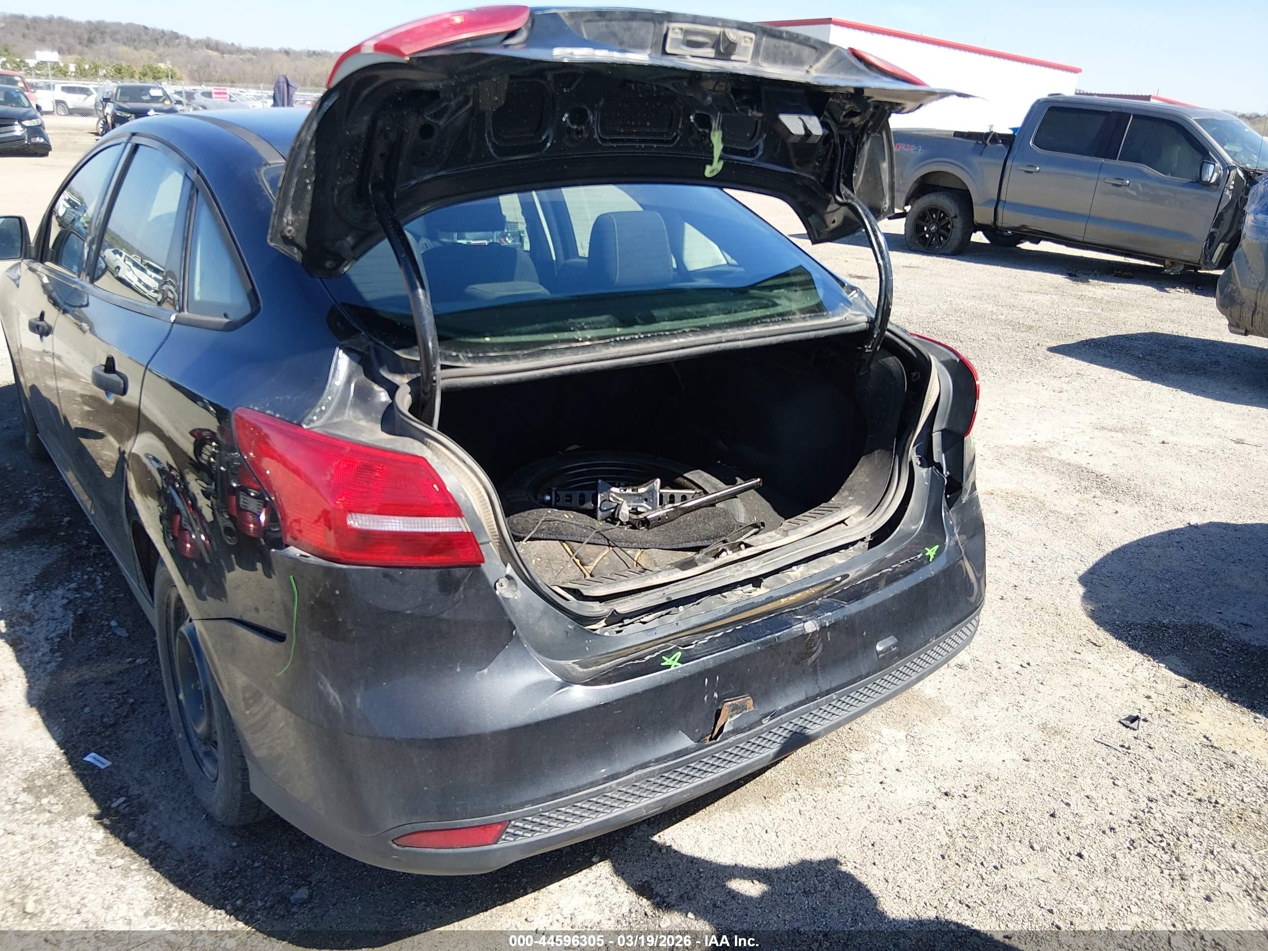 2015 Ford Focus S Black vin: 1FADP3E20FL376252