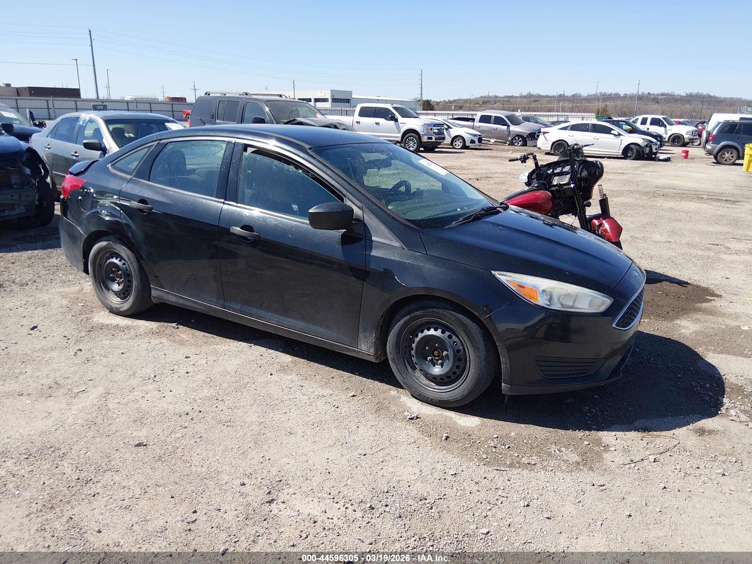 2015 Ford Focus S Black vin: 1FADP3E20FL376252