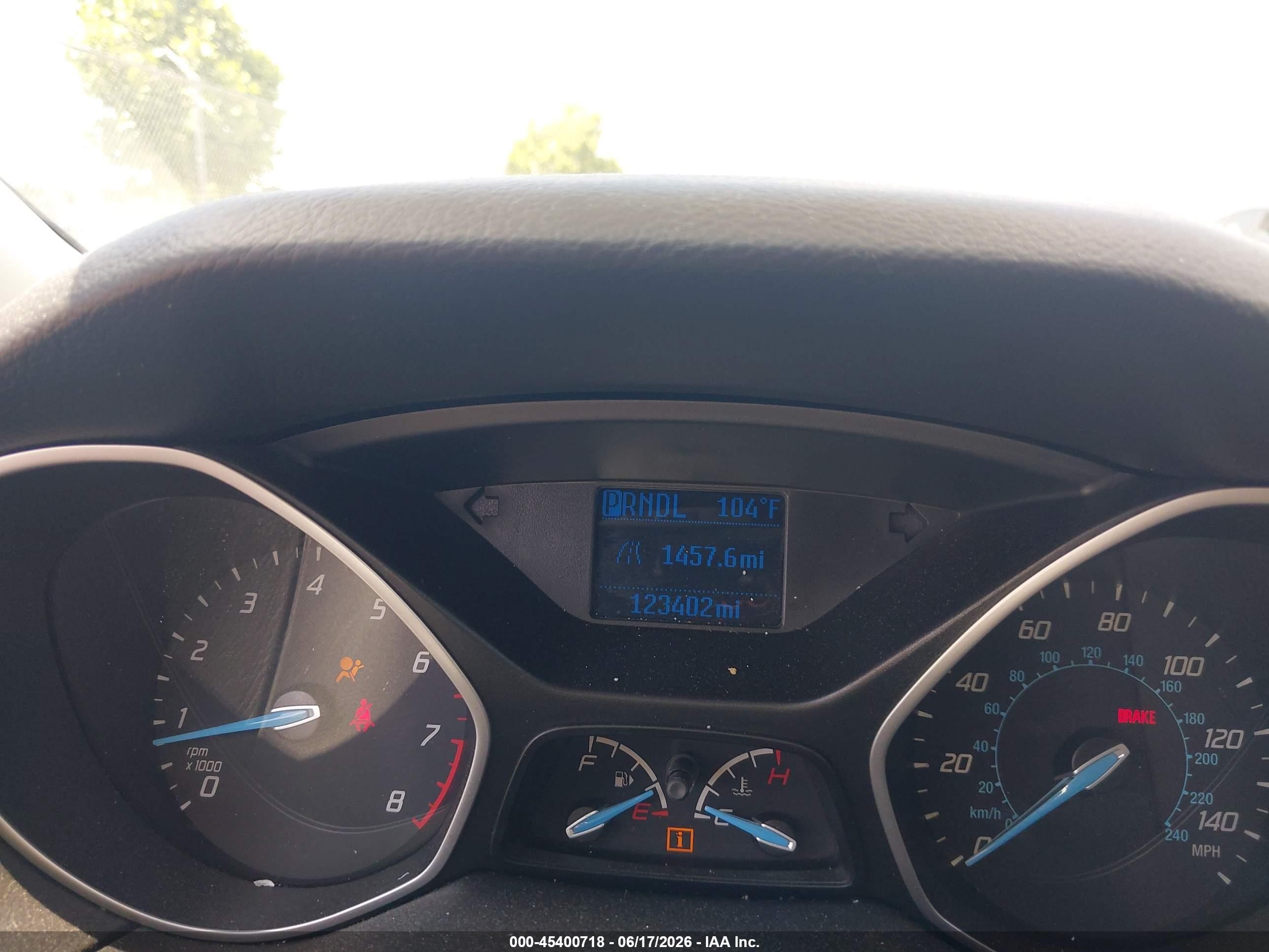 2014 Ford Focus S White vin: 1FADP3E21EL127408