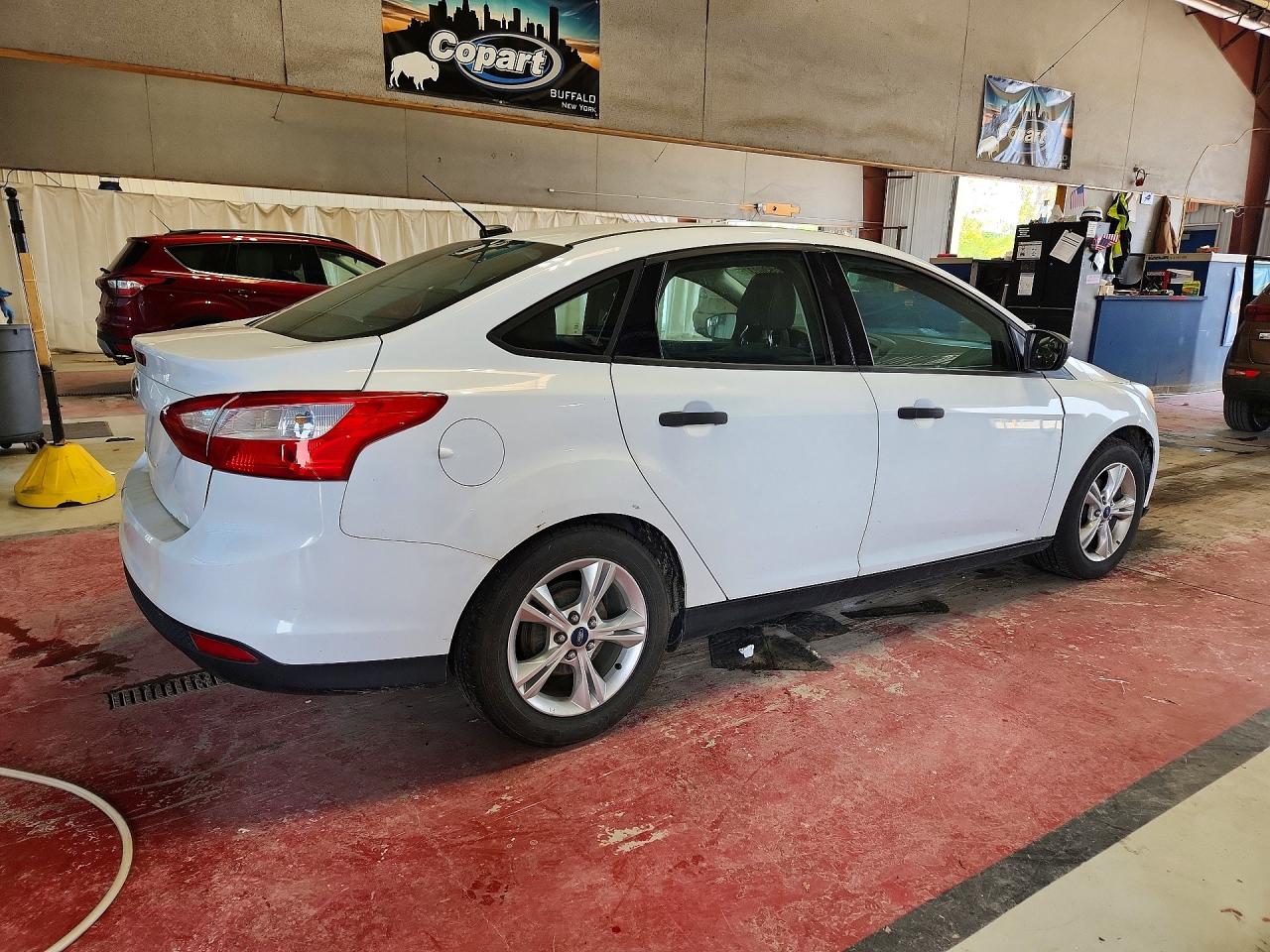 2014 Ford Focus S White vin: 1FADP3E21EL238816