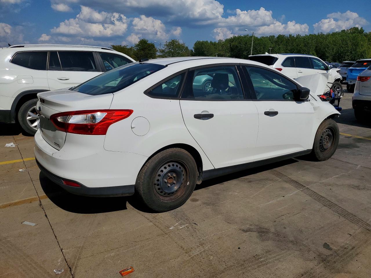 2014 Ford Focus S White vin: 1FADP3E21EL440846