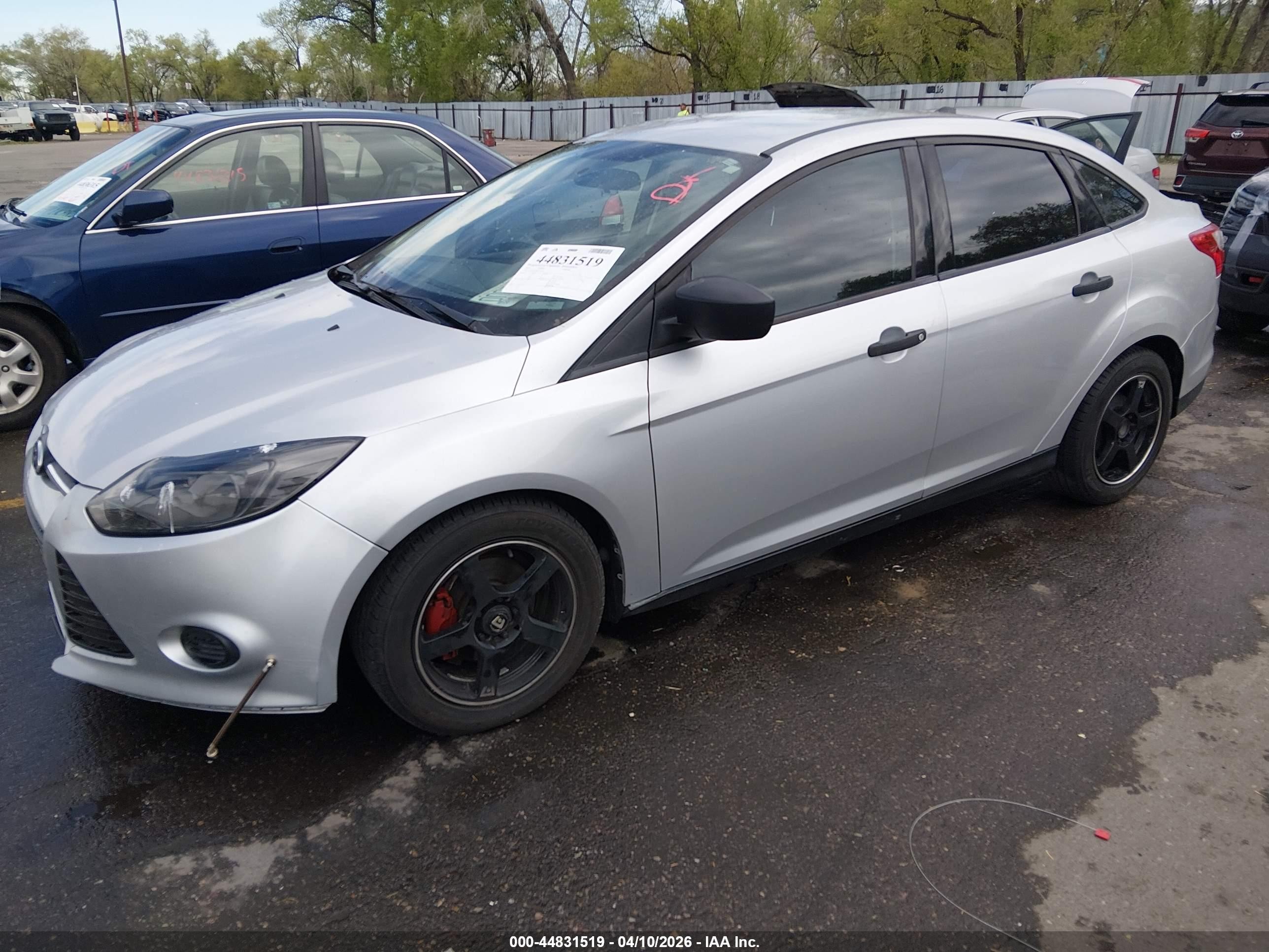 2014 Ford Focus S Silver vin: 1FADP3E21EL452592
