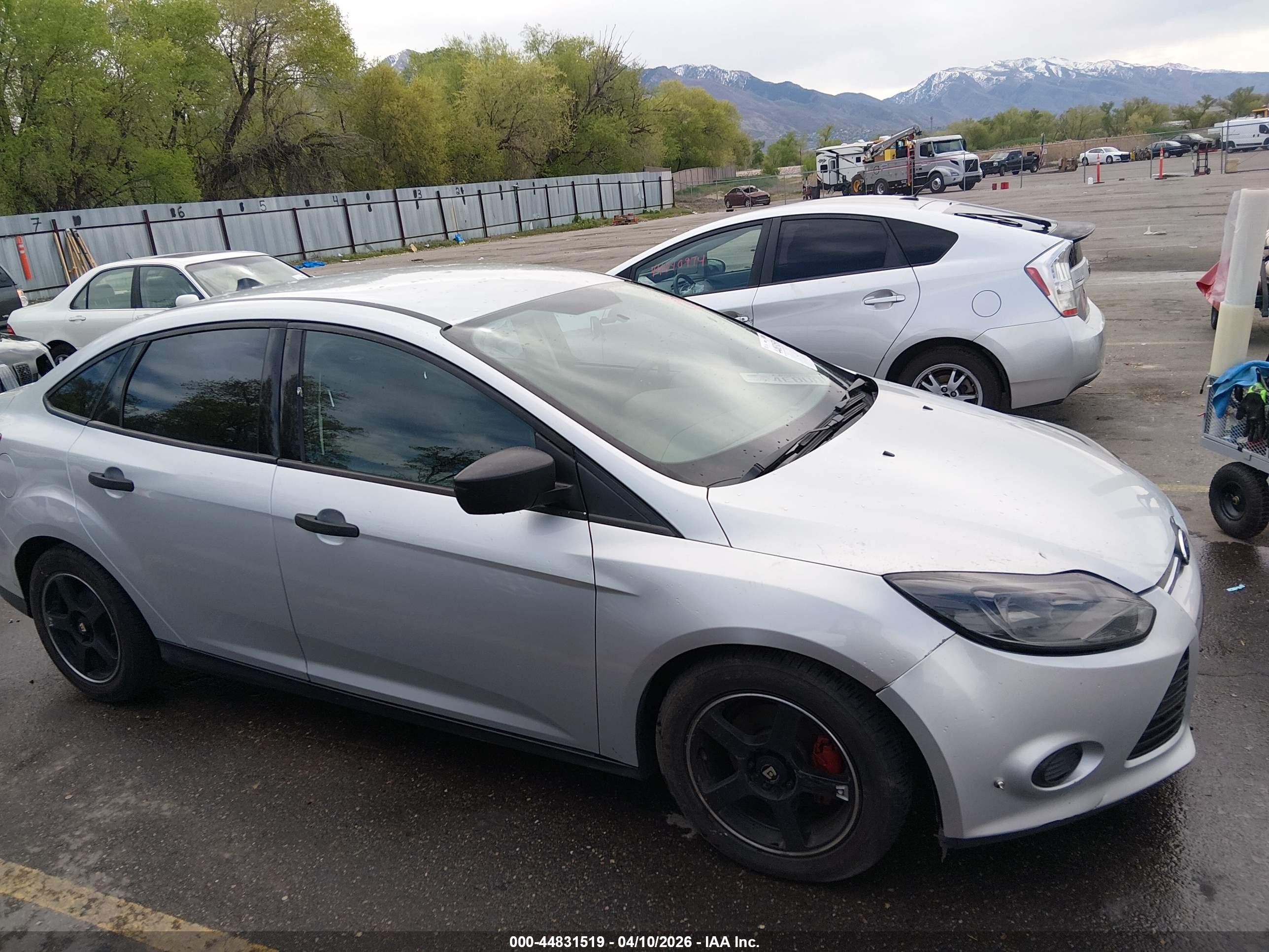2014 Ford Focus S Silver vin: 1FADP3E21EL452592