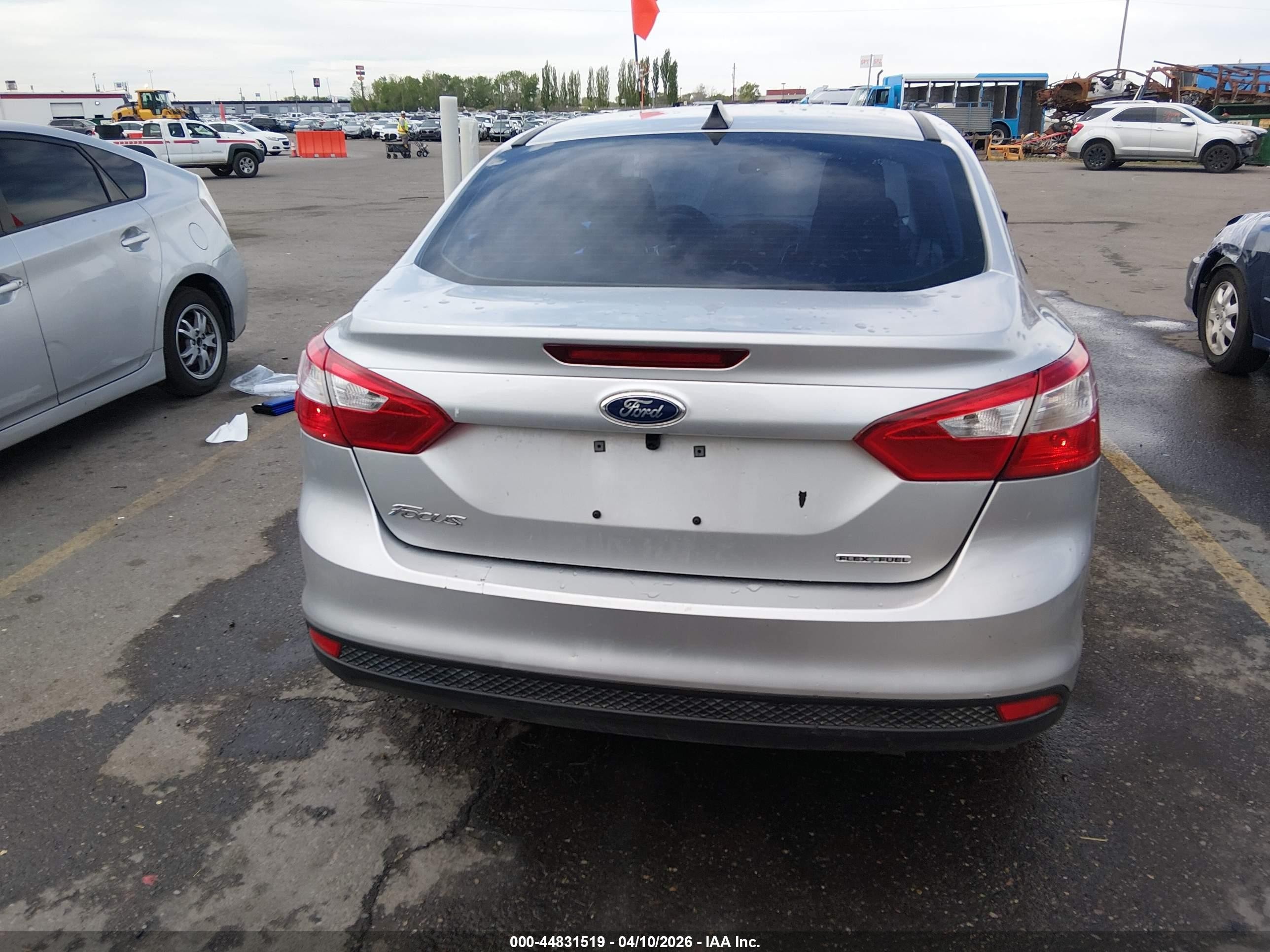 2014 Ford Focus S Silver vin: 1FADP3E21EL452592