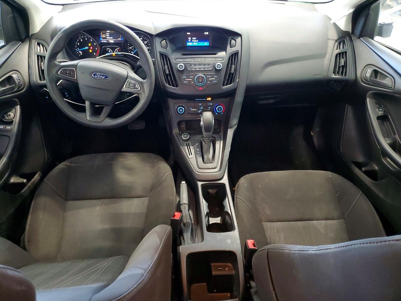 2015 Ford Focus S Gray vin: 1FADP3E21FL261322