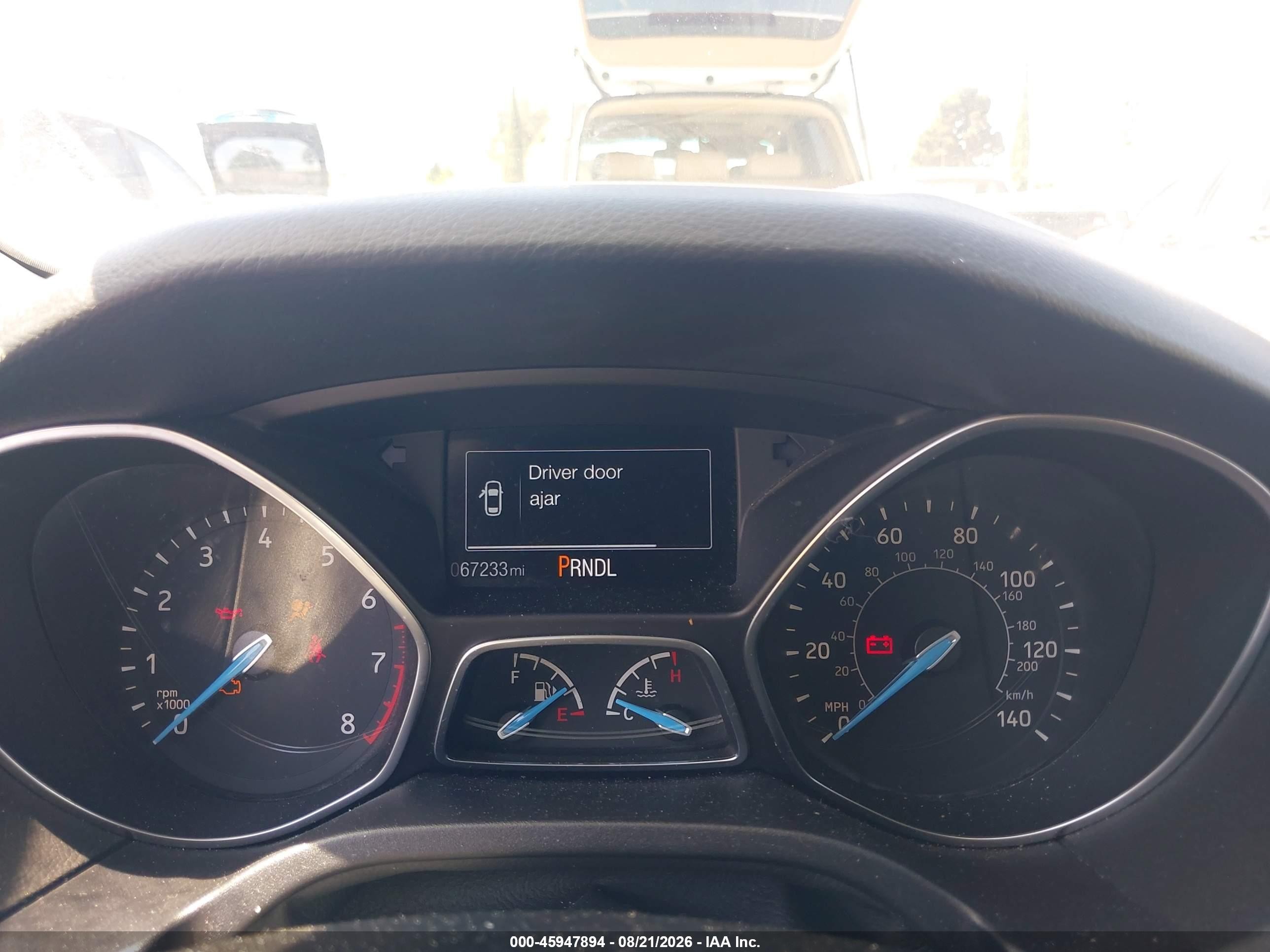 2015 Ford Focus S Белый vin: 1FADP3E21FL368399