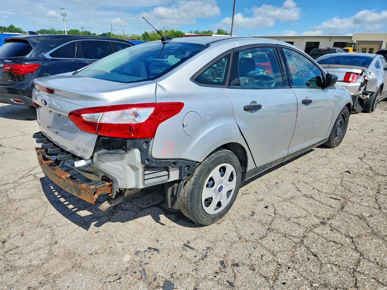 2013 Ford Focus S Silver vin: 1FADP3E22DL250231