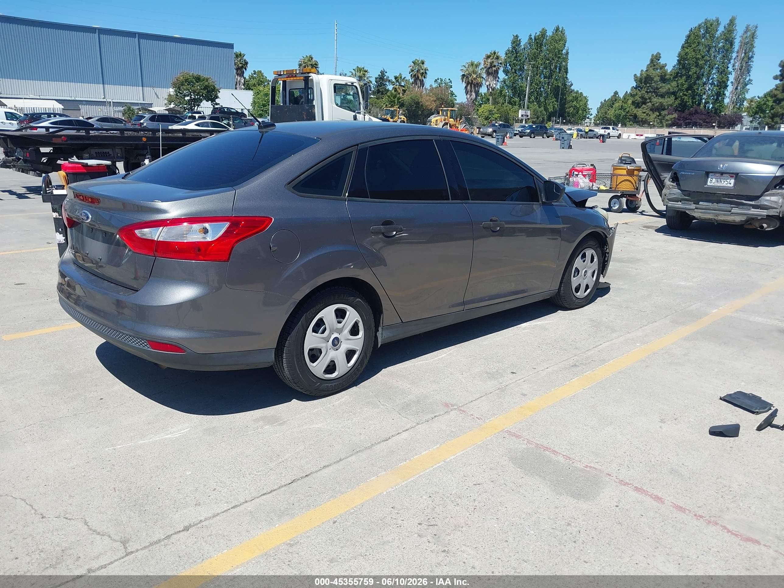 2013 Ford Focus S Gray vin: 1FADP3E22DL277705