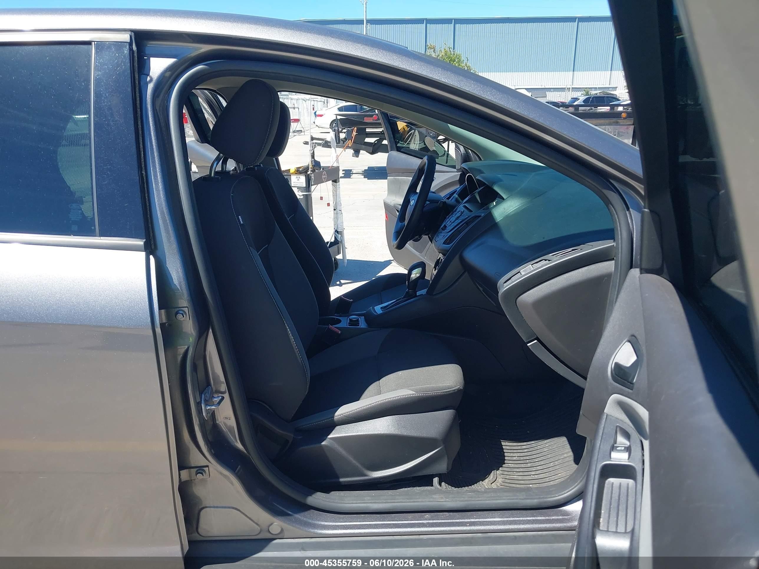 2013 Ford Focus S Gray vin: 1FADP3E22DL277705