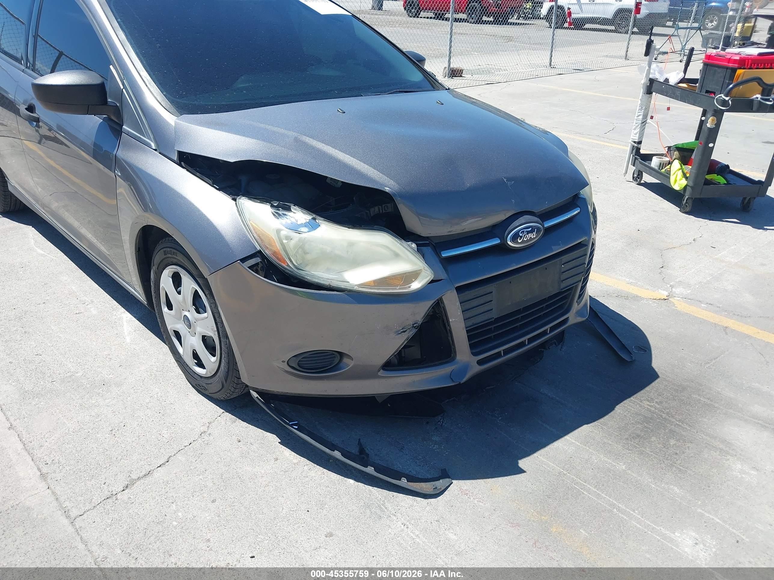 2013 Ford Focus S Gray vin: 1FADP3E22DL277705