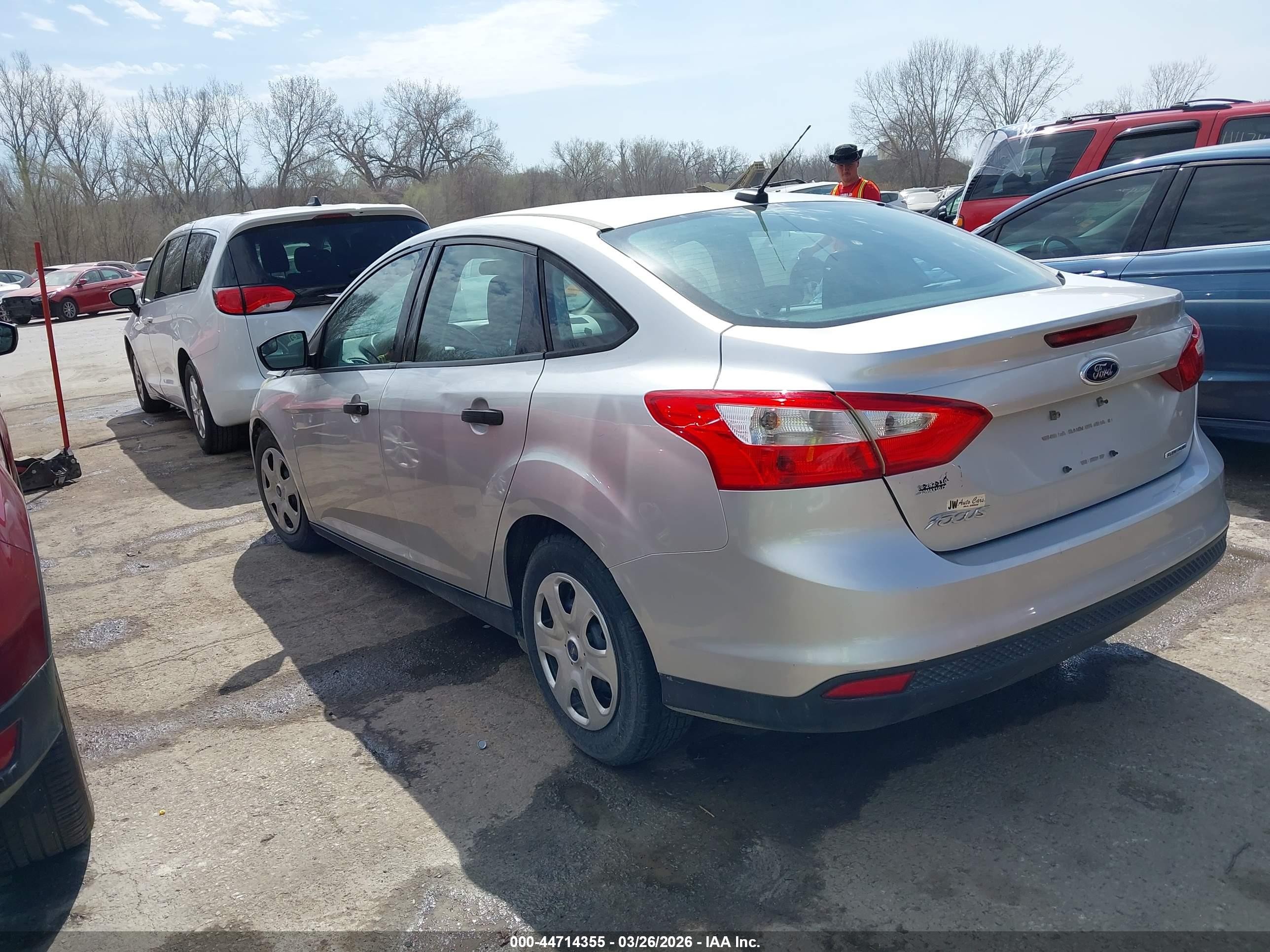 2014 Ford Focus S Silver vin: 1FADP3E22EL168775