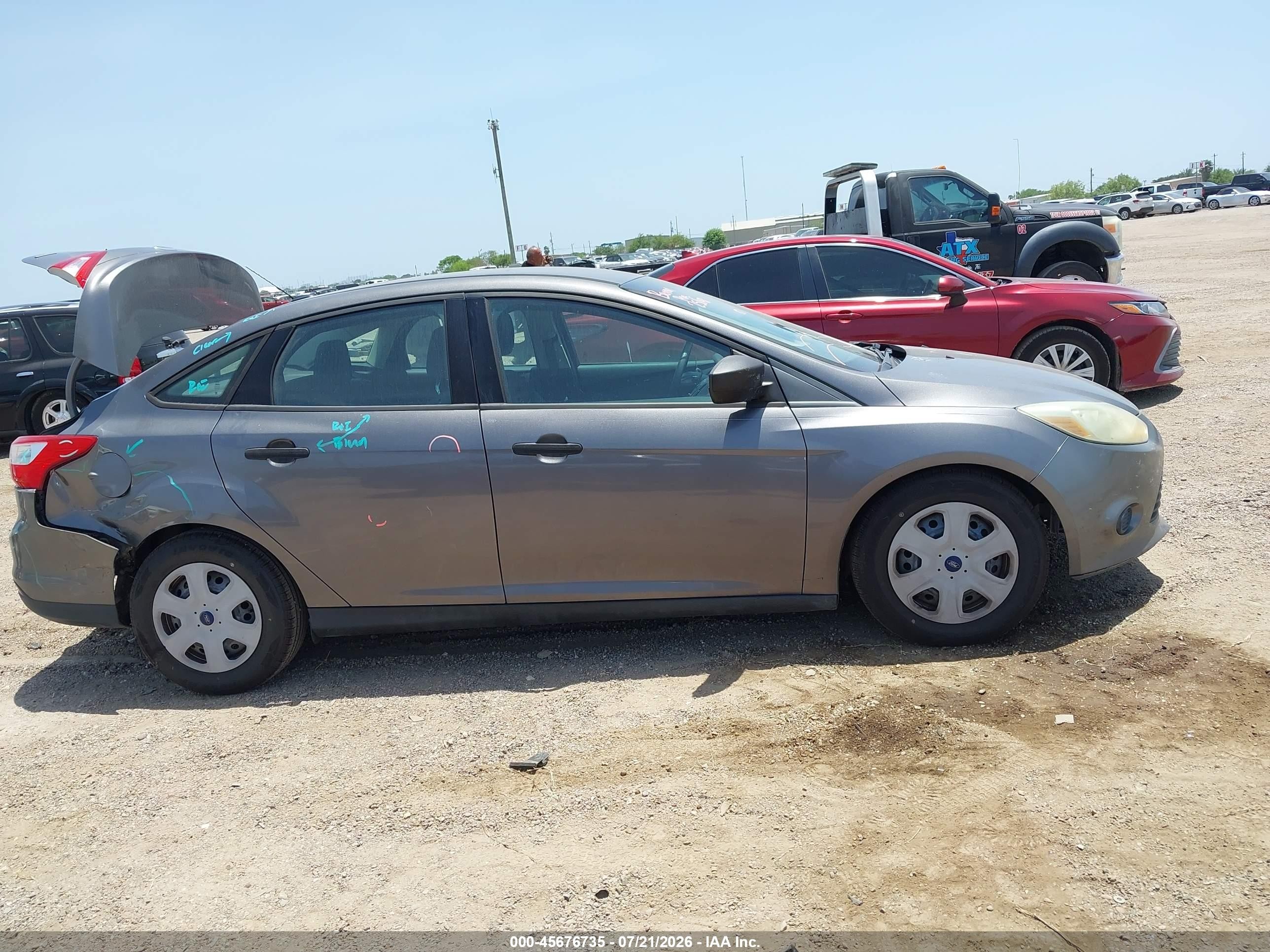 2014 Ford Focus S Gray vin: 1FADP3E22EL330114
