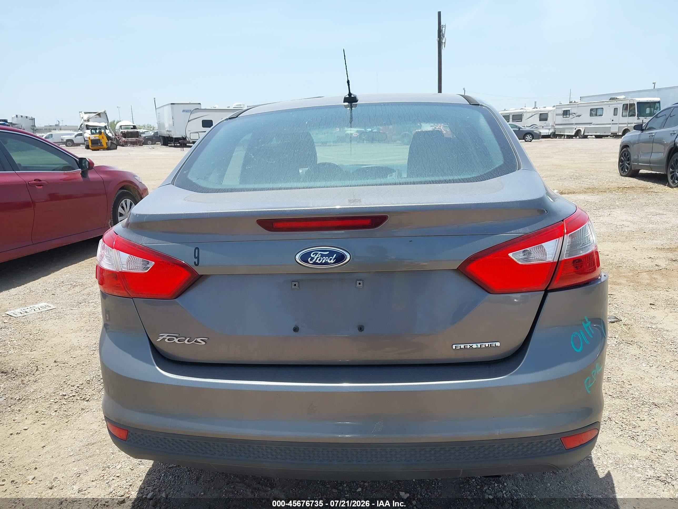 2014 Ford Focus S Gray vin: 1FADP3E22EL330114