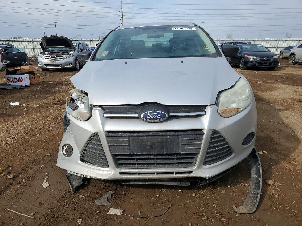 2014 Ford Focus Silver vin: 1FADP3E22EL369351