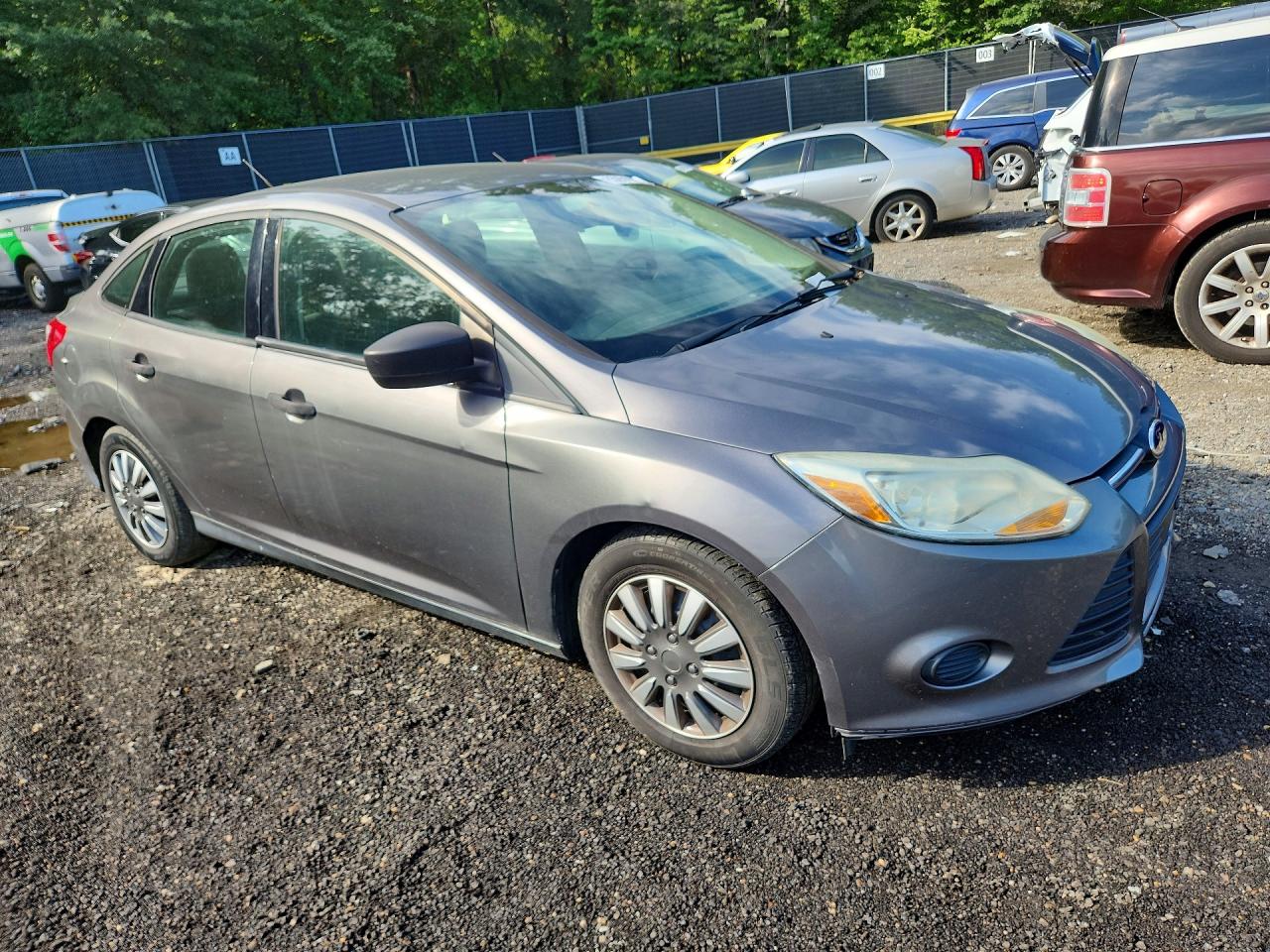 2014 Ford Focus S Gray vin: 1FADP3E22EL426955