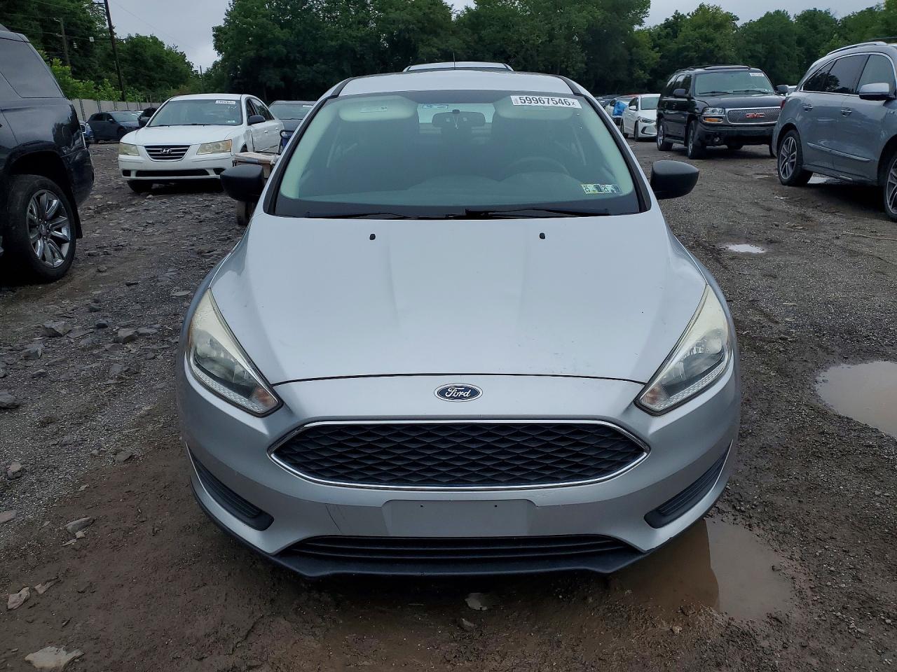 2015 Ford Focus S Silver vin: 1FADP3E22FL253178