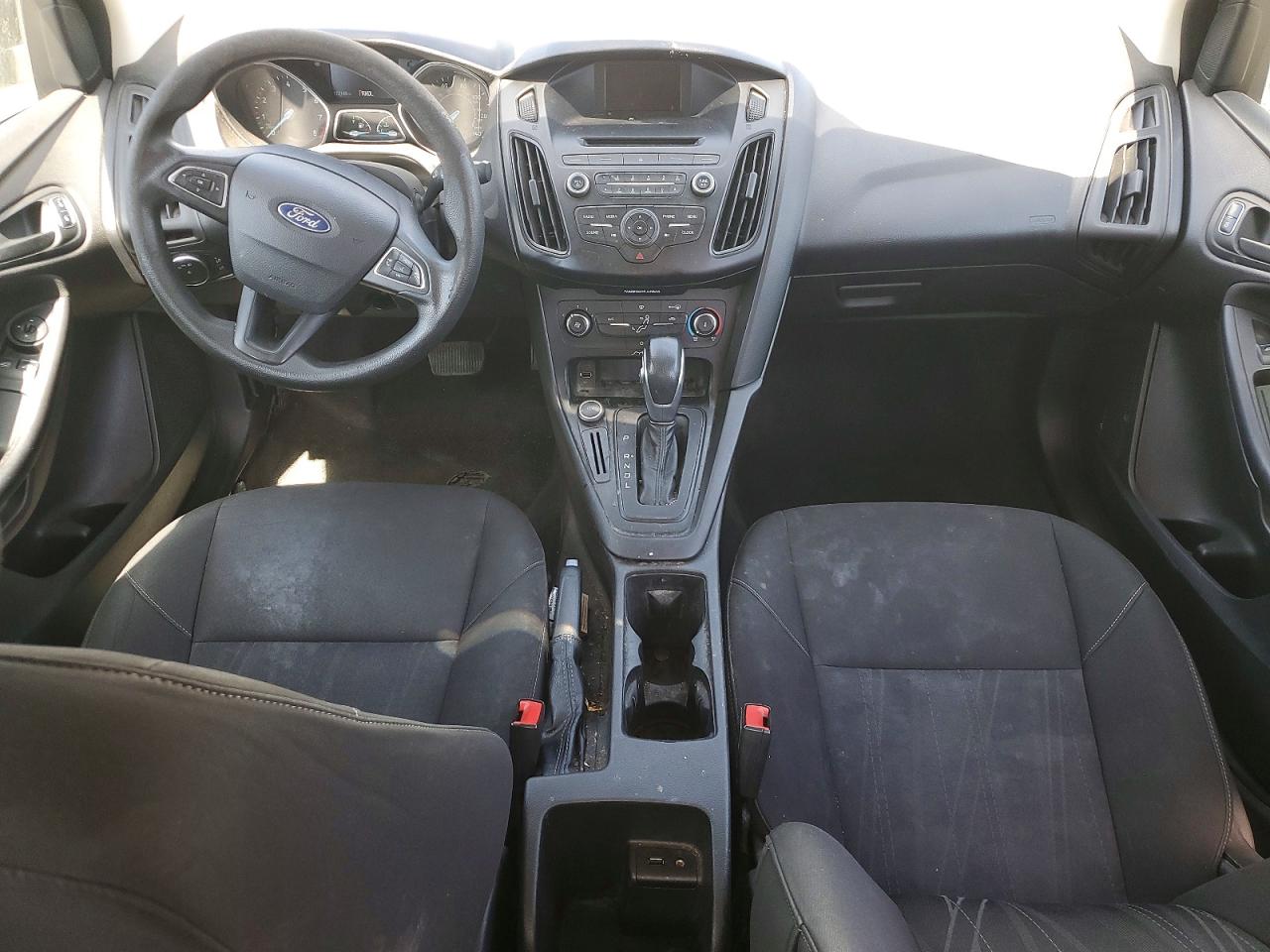 2015 Ford Focus S Silver vin: 1FADP3E22FL326114