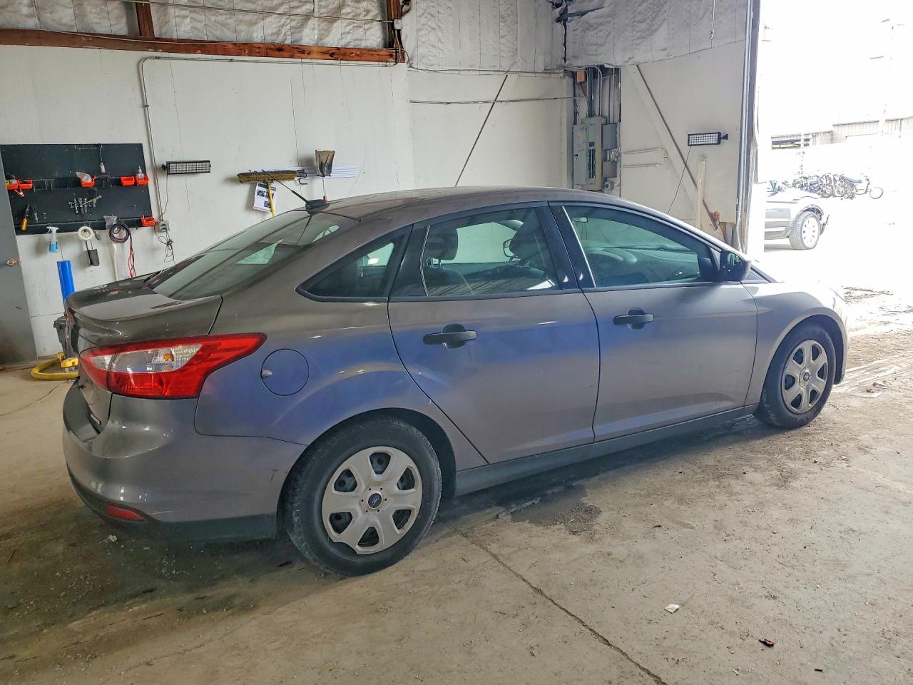 2013 Ford Focus S Gray vin: 1FADP3E23DL143656