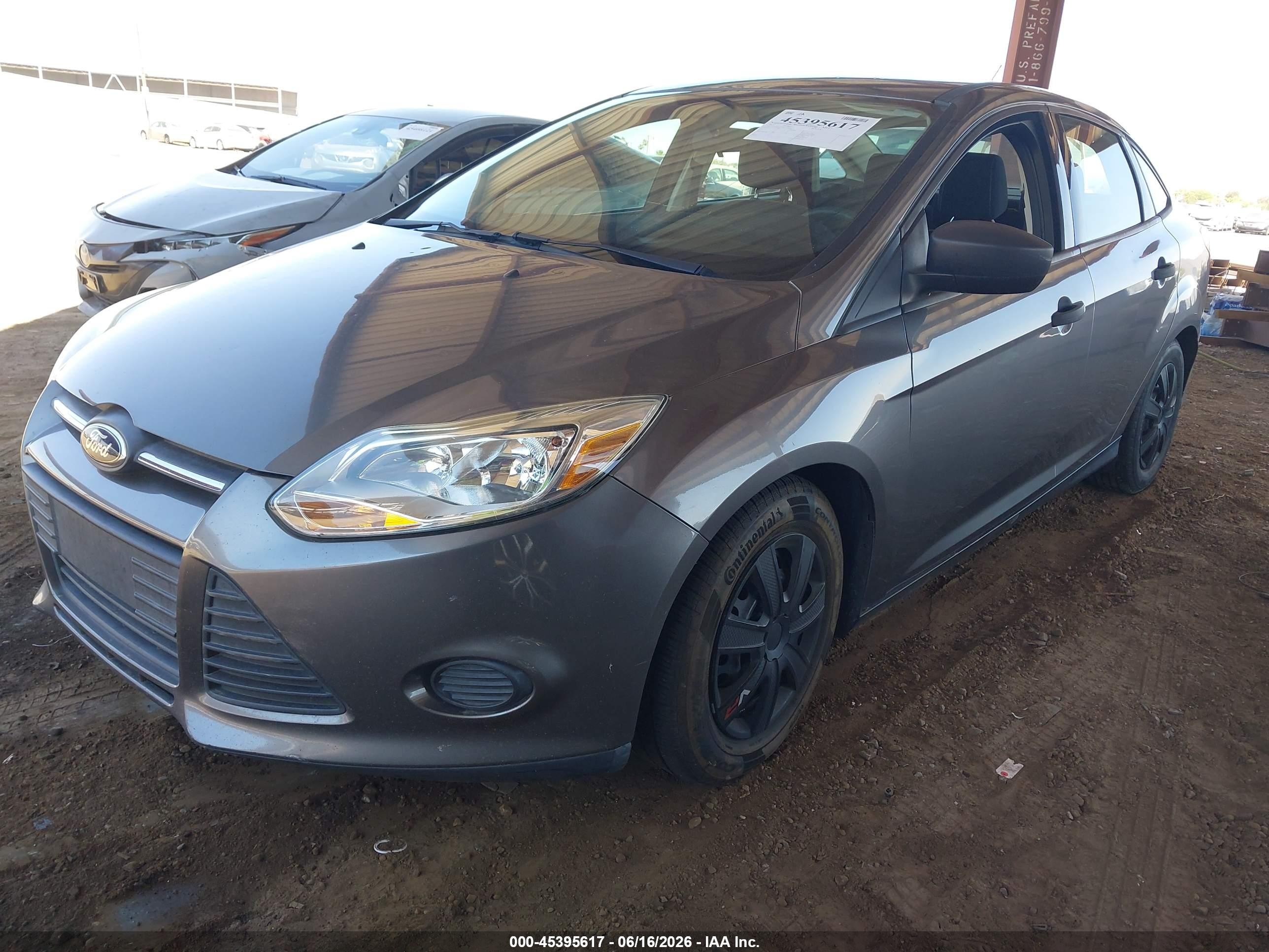 2013 Ford Focus S Gray vin: 1FADP3E23DL158836