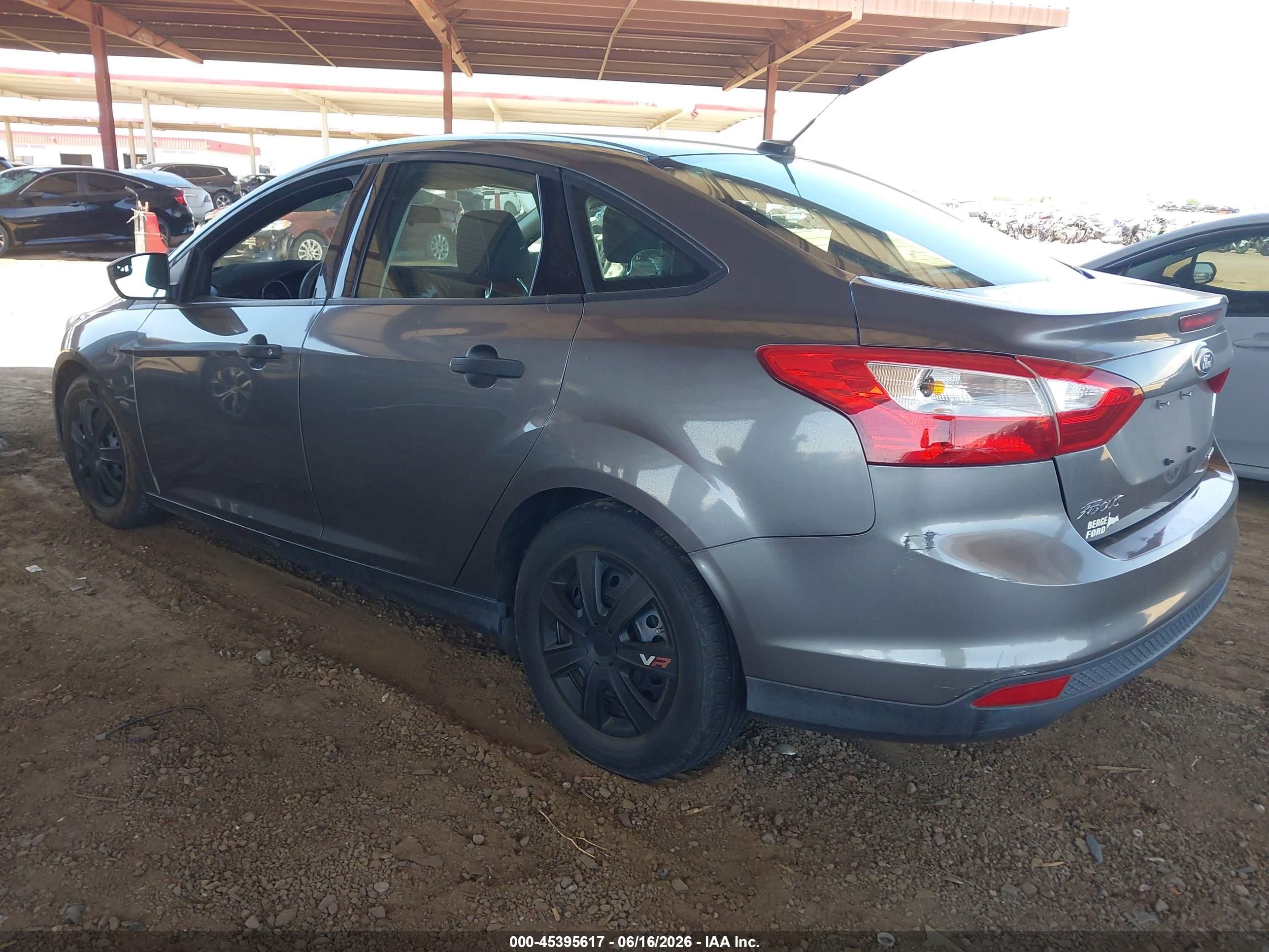 2013 Ford Focus S Gray vin: 1FADP3E23DL158836