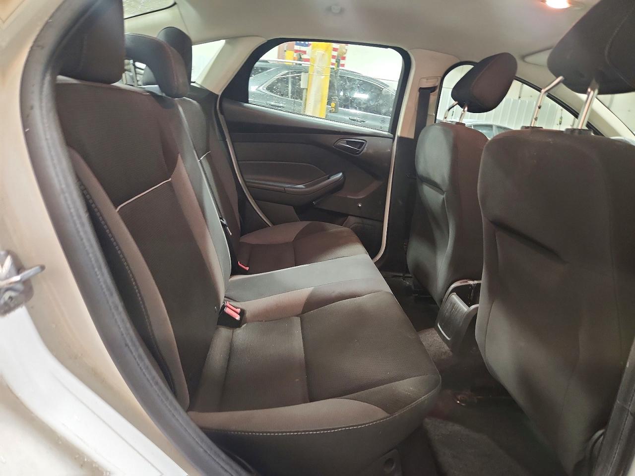 2013 Ford Focus S White vin: 1FADP3E23DL161400