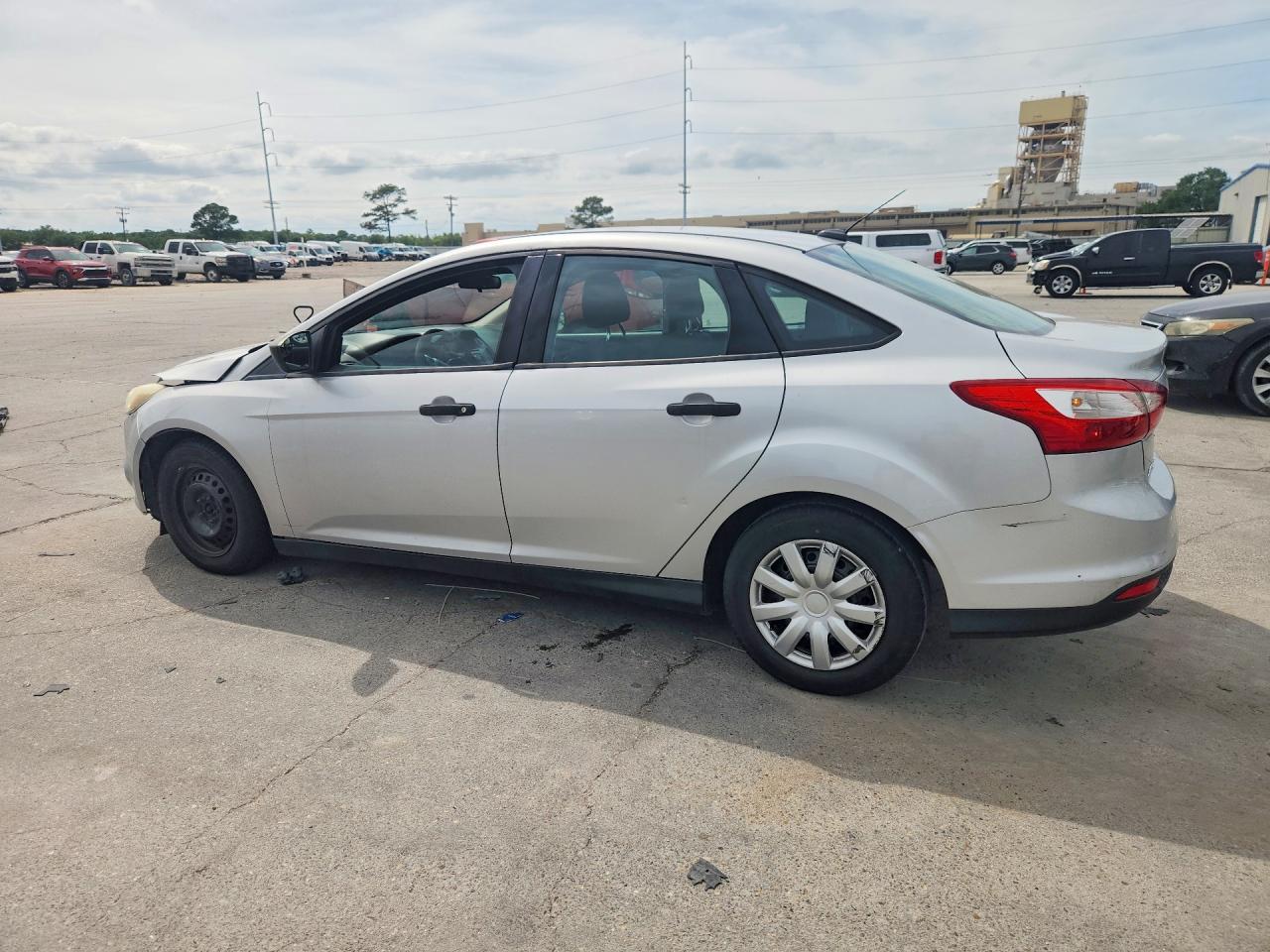 2013 Ford Focus S Silver vin: 1FADP3E23DL167388