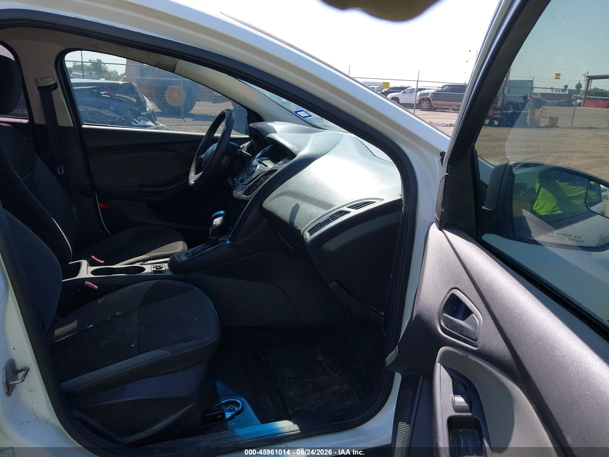 2013 Ford Focus S Белый vin: 1FADP3E23DL189262