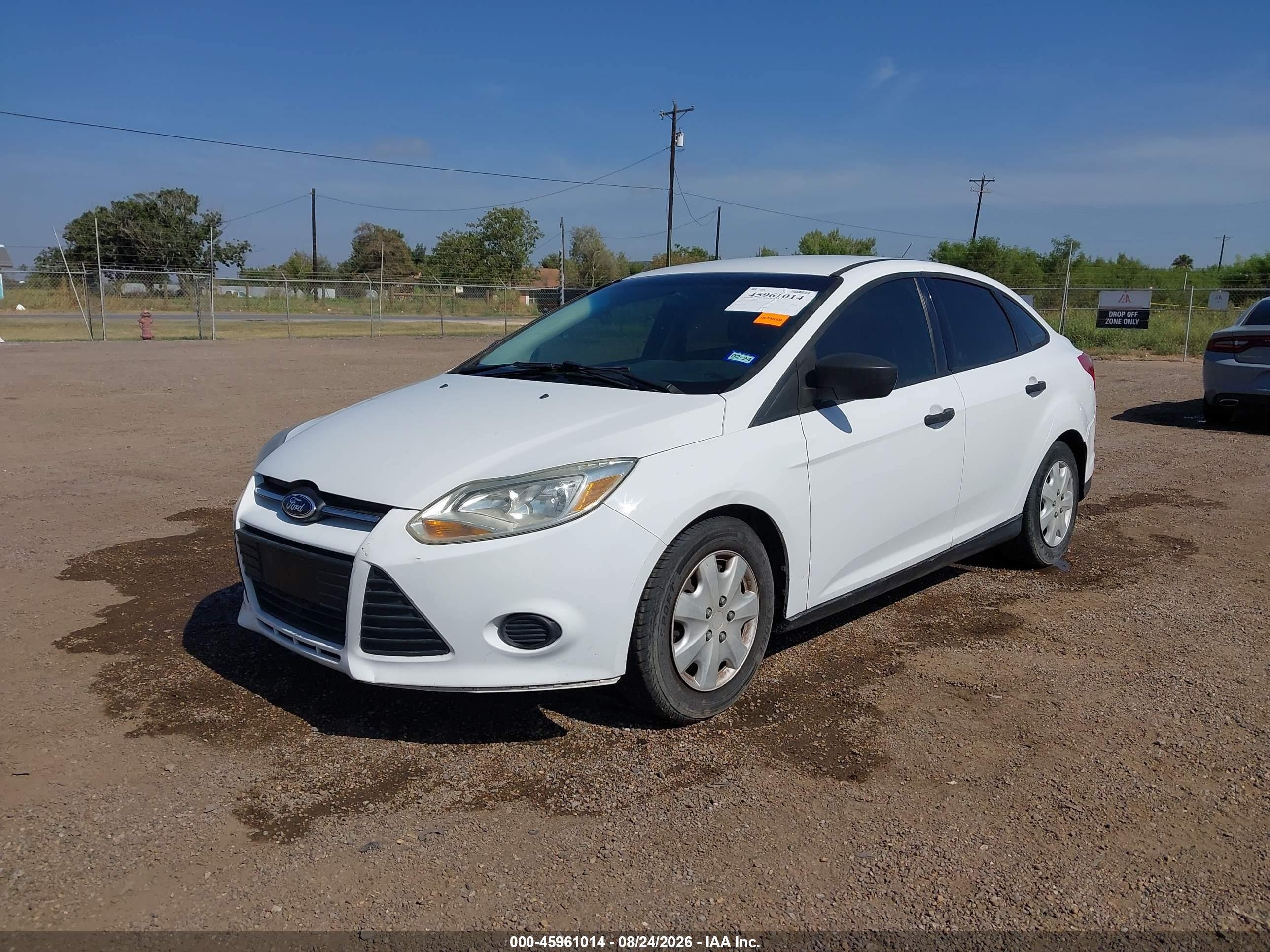 2013 Ford Focus S Белый vin: 1FADP3E23DL189262