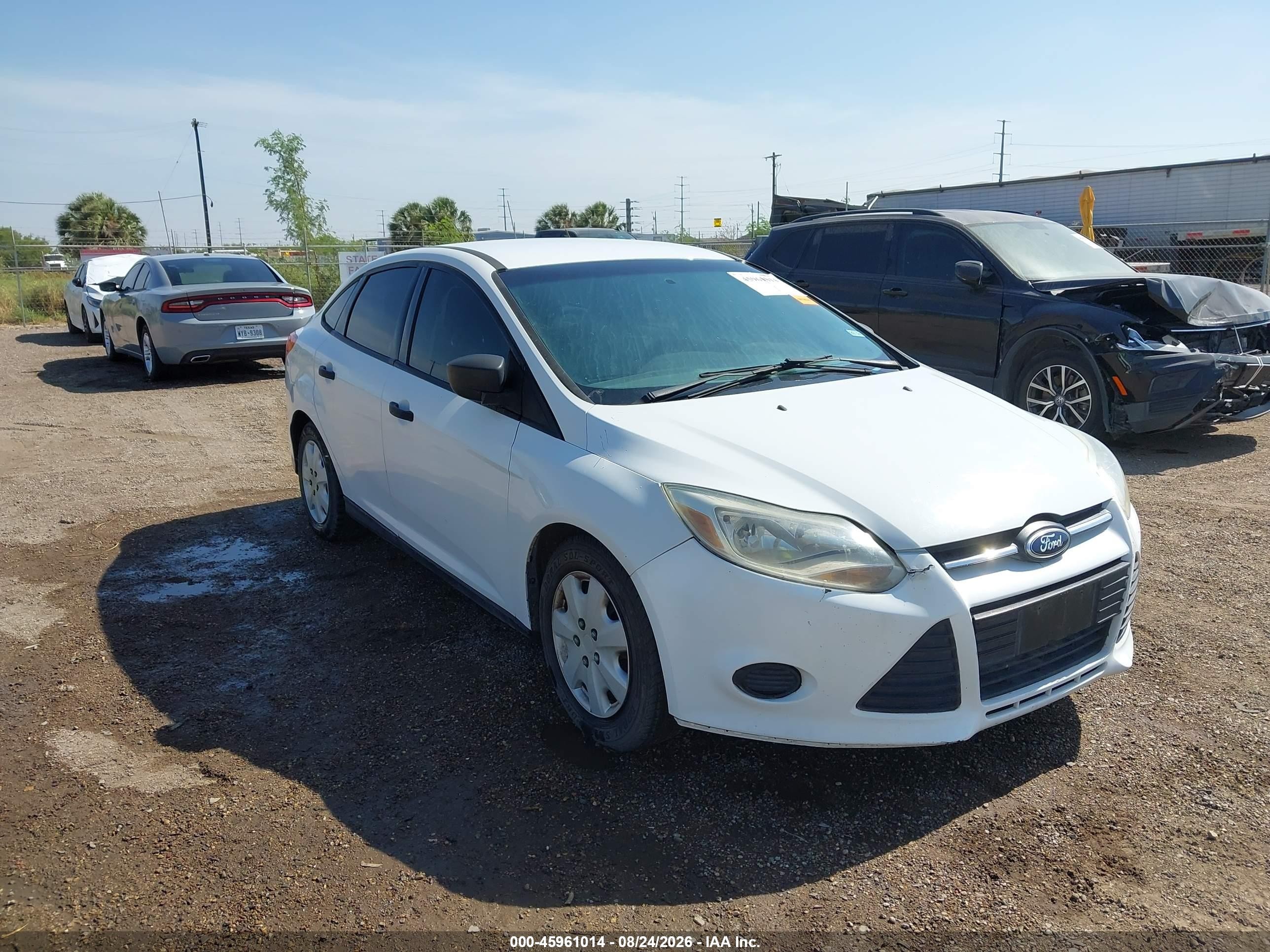 2013 Ford Focus S Белый vin: 1FADP3E23DL189262