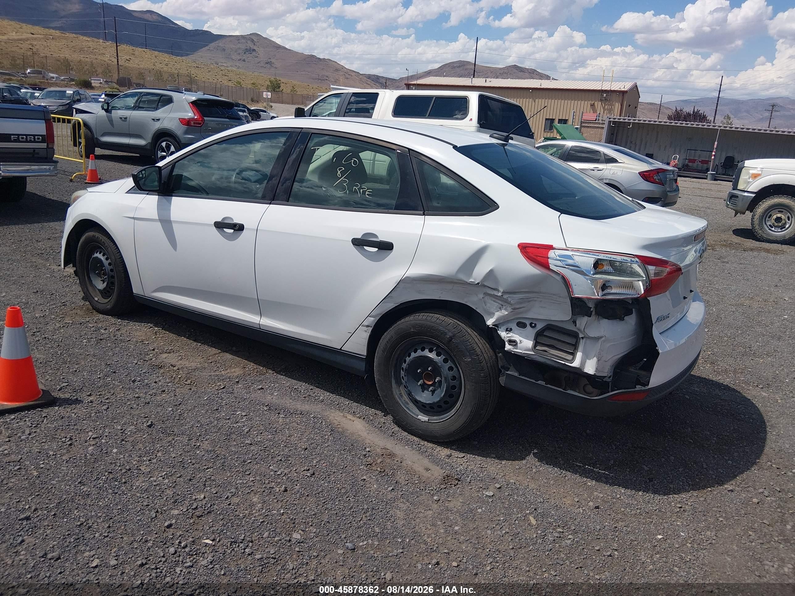 2013 Ford Focus S Белый vin: 1FADP3E23DL277597