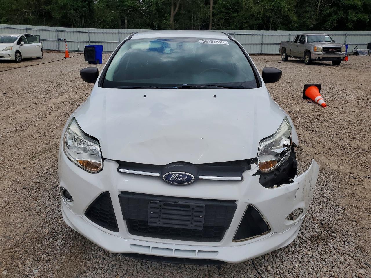 2013 Ford Focus S White vin: 1FADP3E23DL379594