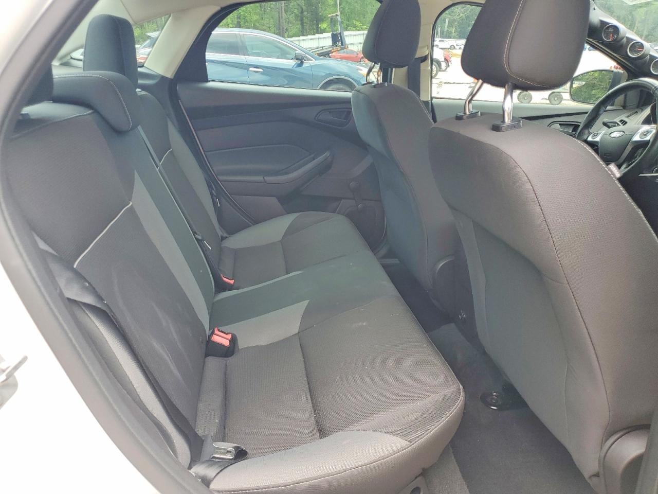 2013 Ford Focus S White vin: 1FADP3E23DL379594