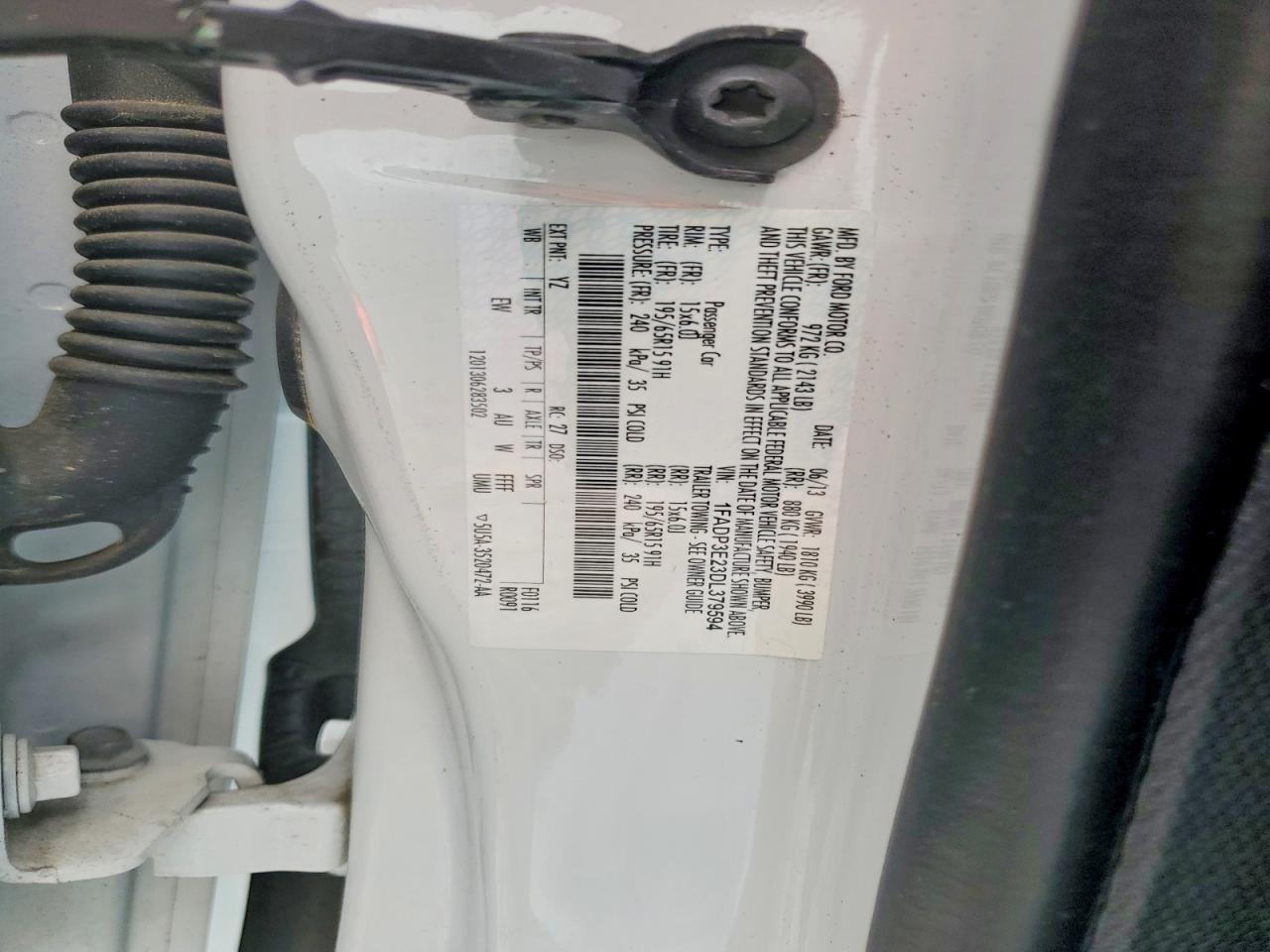 2013 Ford Focus S White vin: 1FADP3E23DL379594