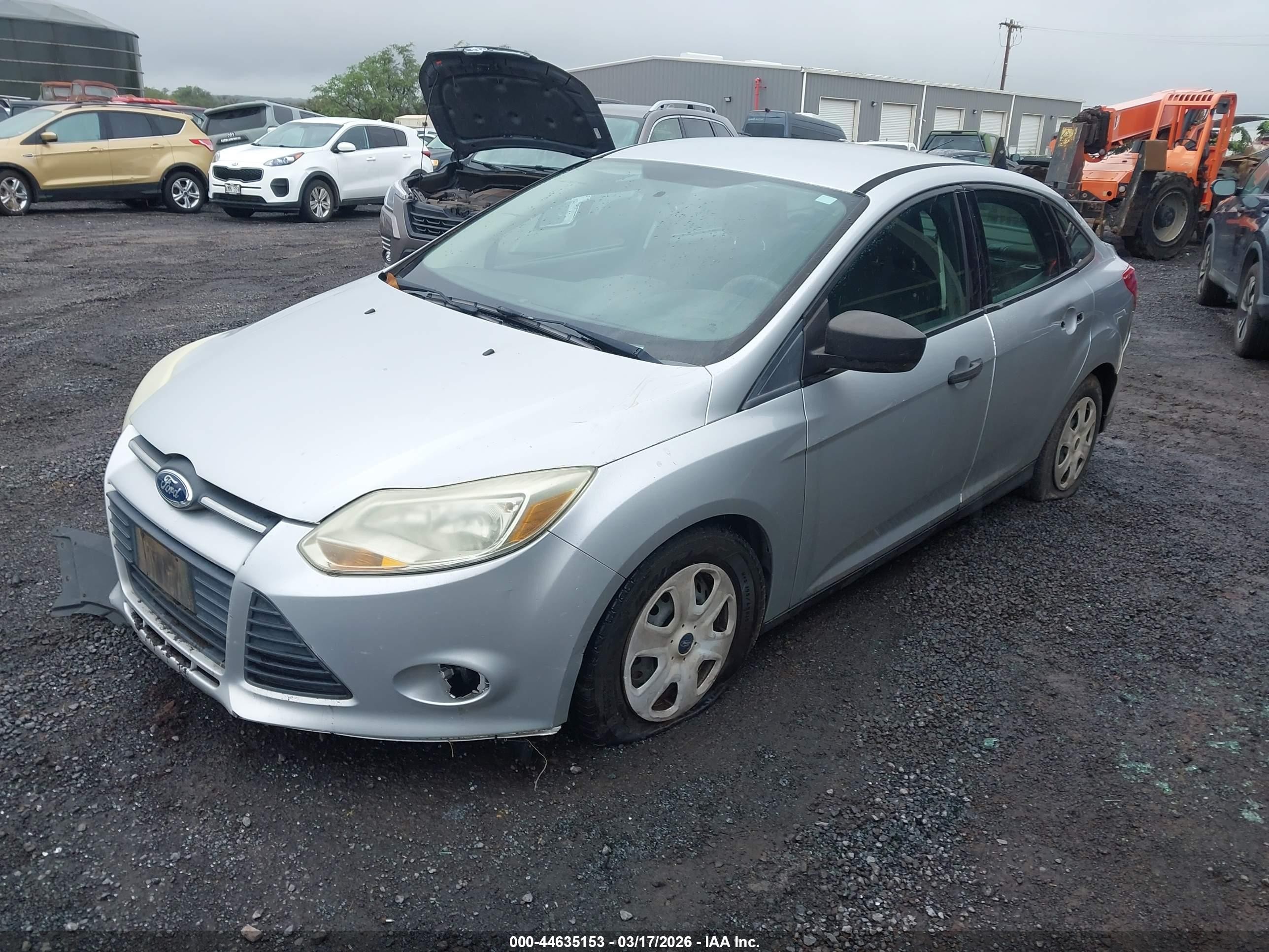 2013 Ford Focus S Silver vin: 1FADP3E23DL382687