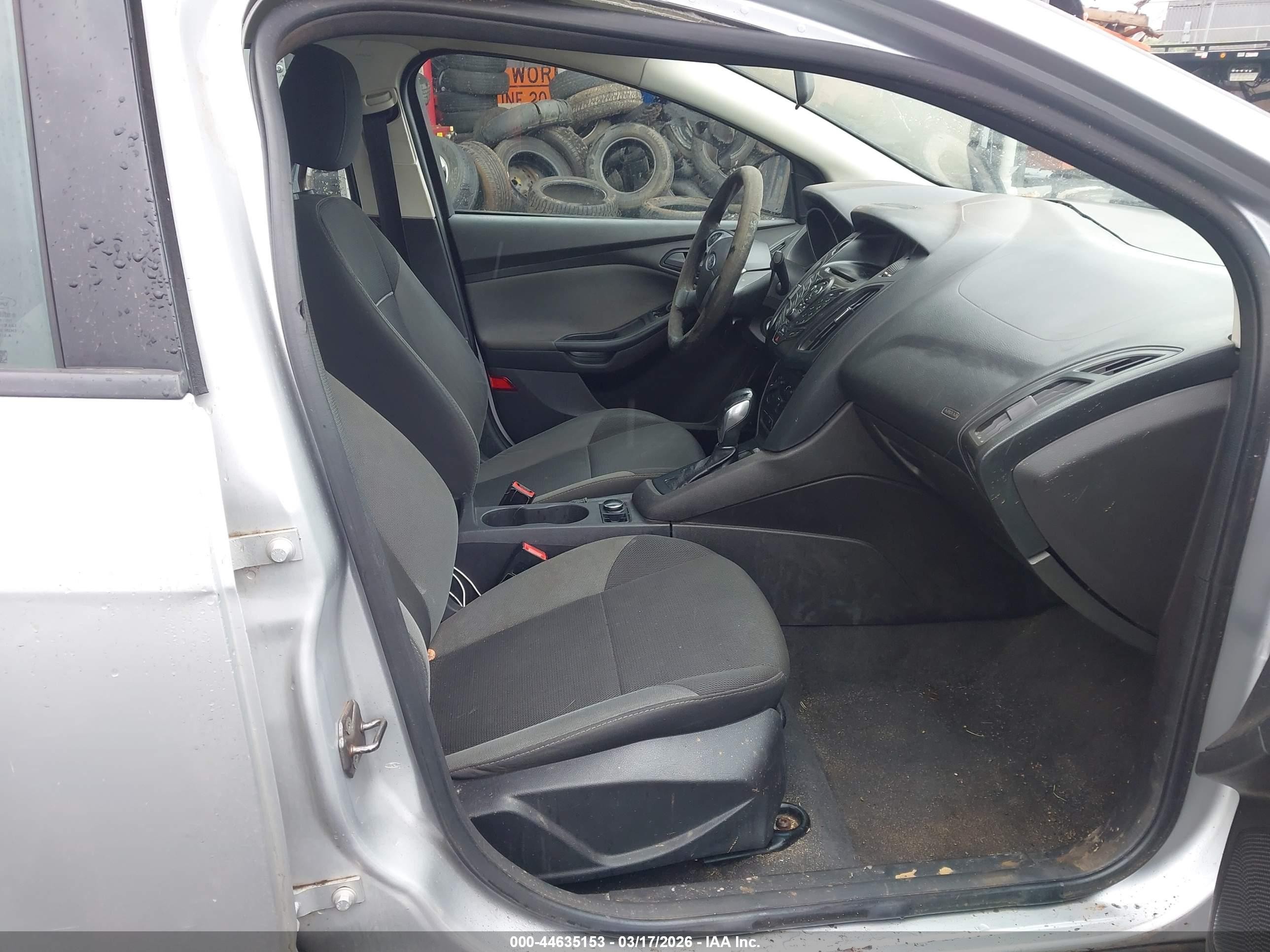 2013 Ford Focus S Silver vin: 1FADP3E23DL382687