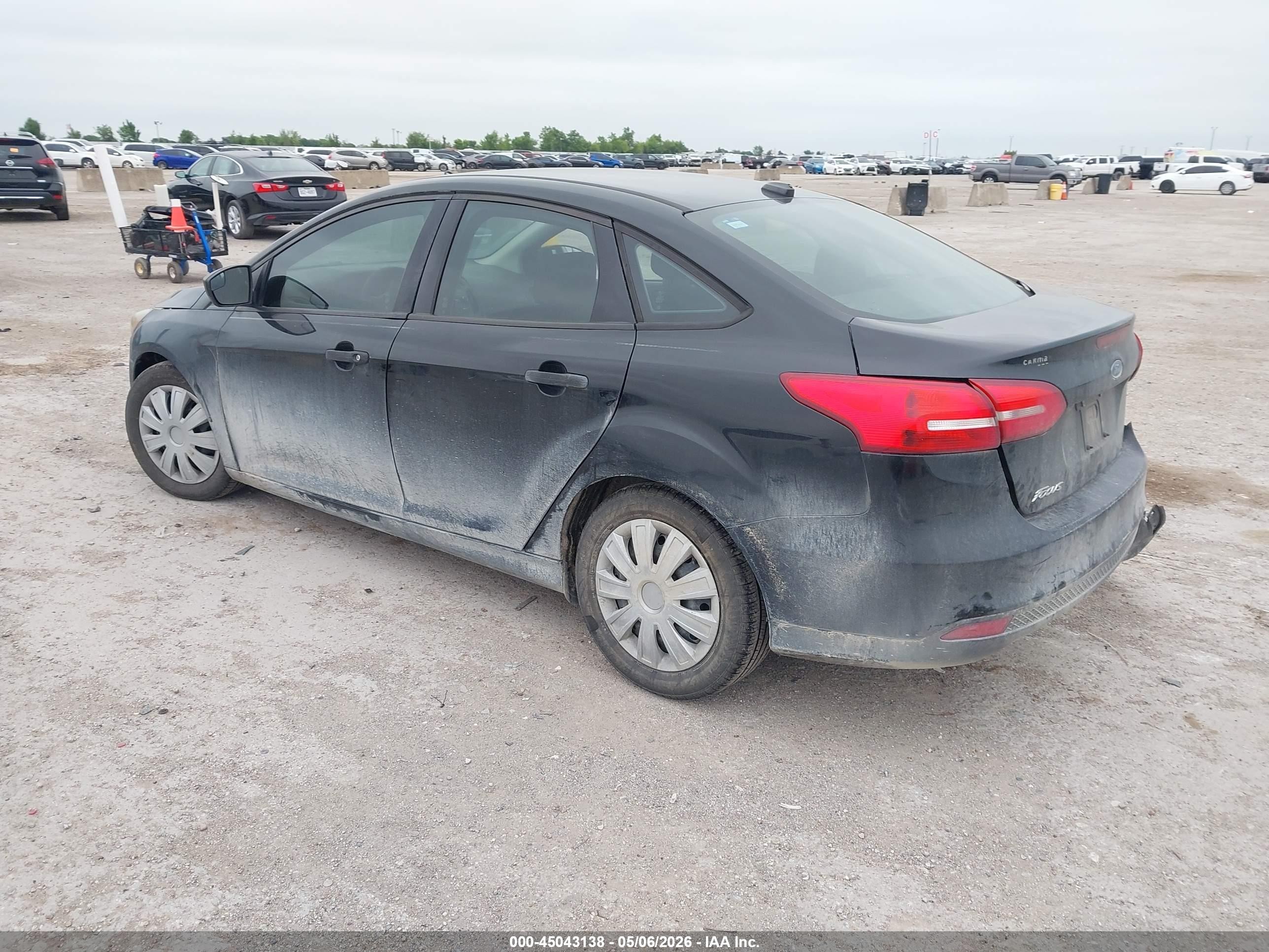 2017 Ford Focus S Черный vin: 1FADP3E23HL222427