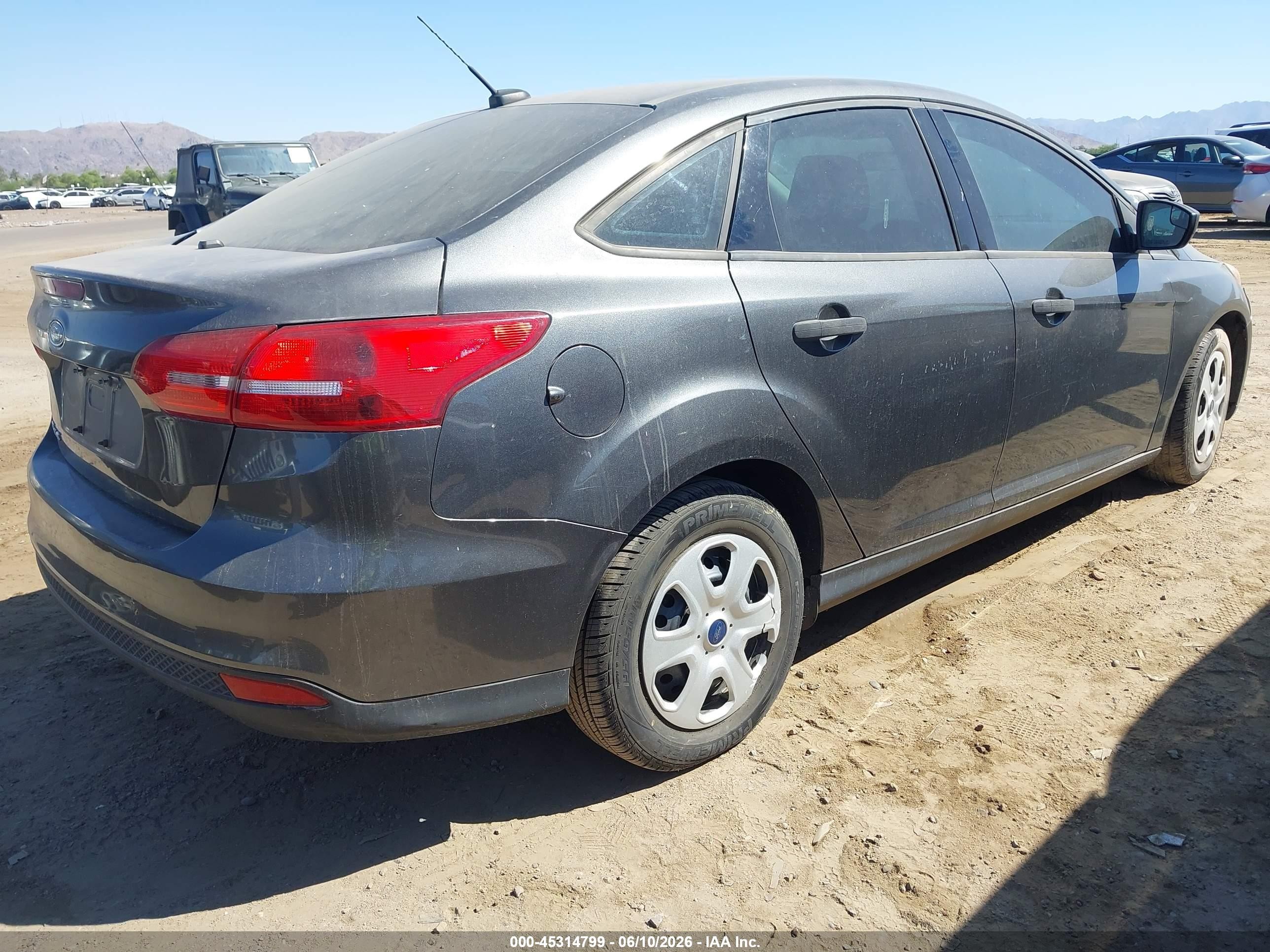2018 Ford Focus S Gray vin: 1FADP3E23JL313266
