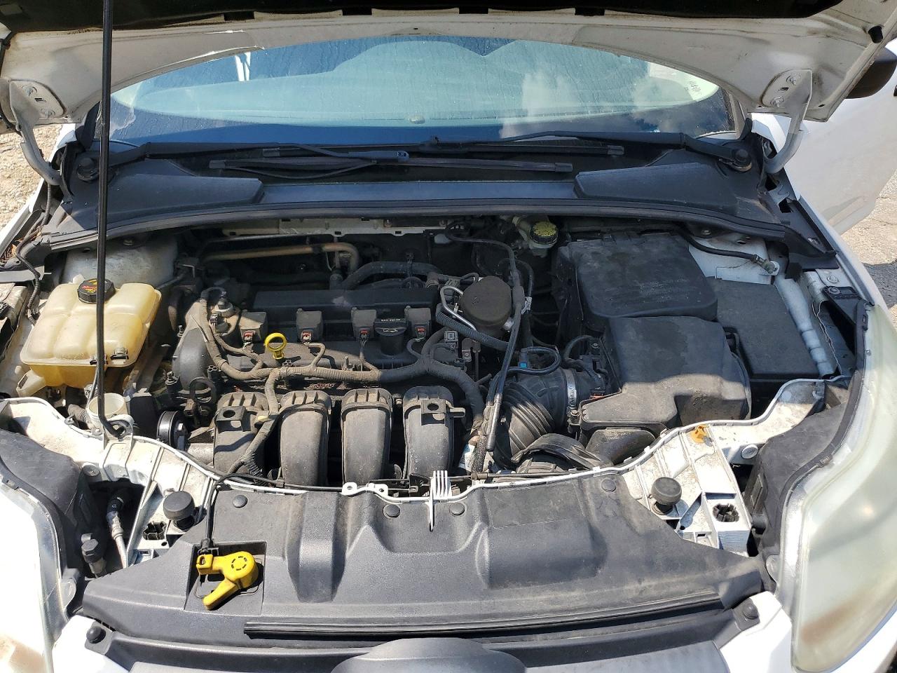 2013 Ford Focus S White vin: 1FADP3E24DL174379