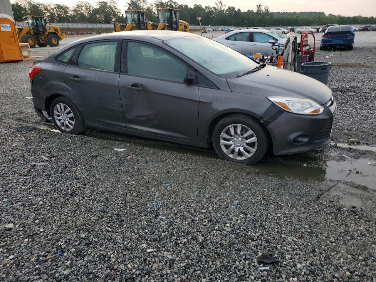2013 Ford Focus S Gray vin: 1FADP3E24DL206702