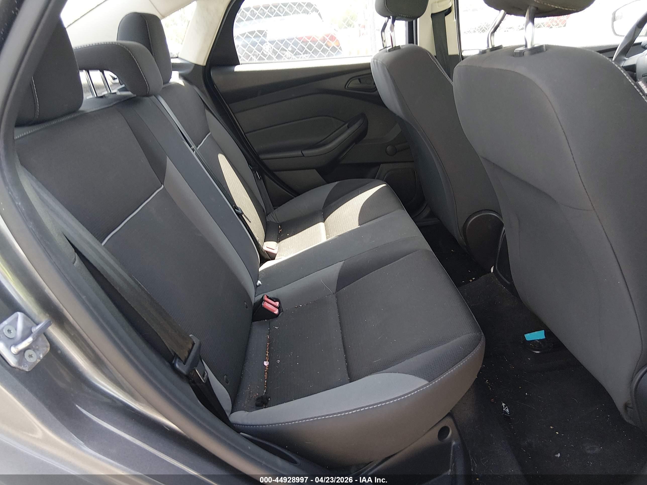 2013 Ford Focus S Gray vin: 1FADP3E24DL208871