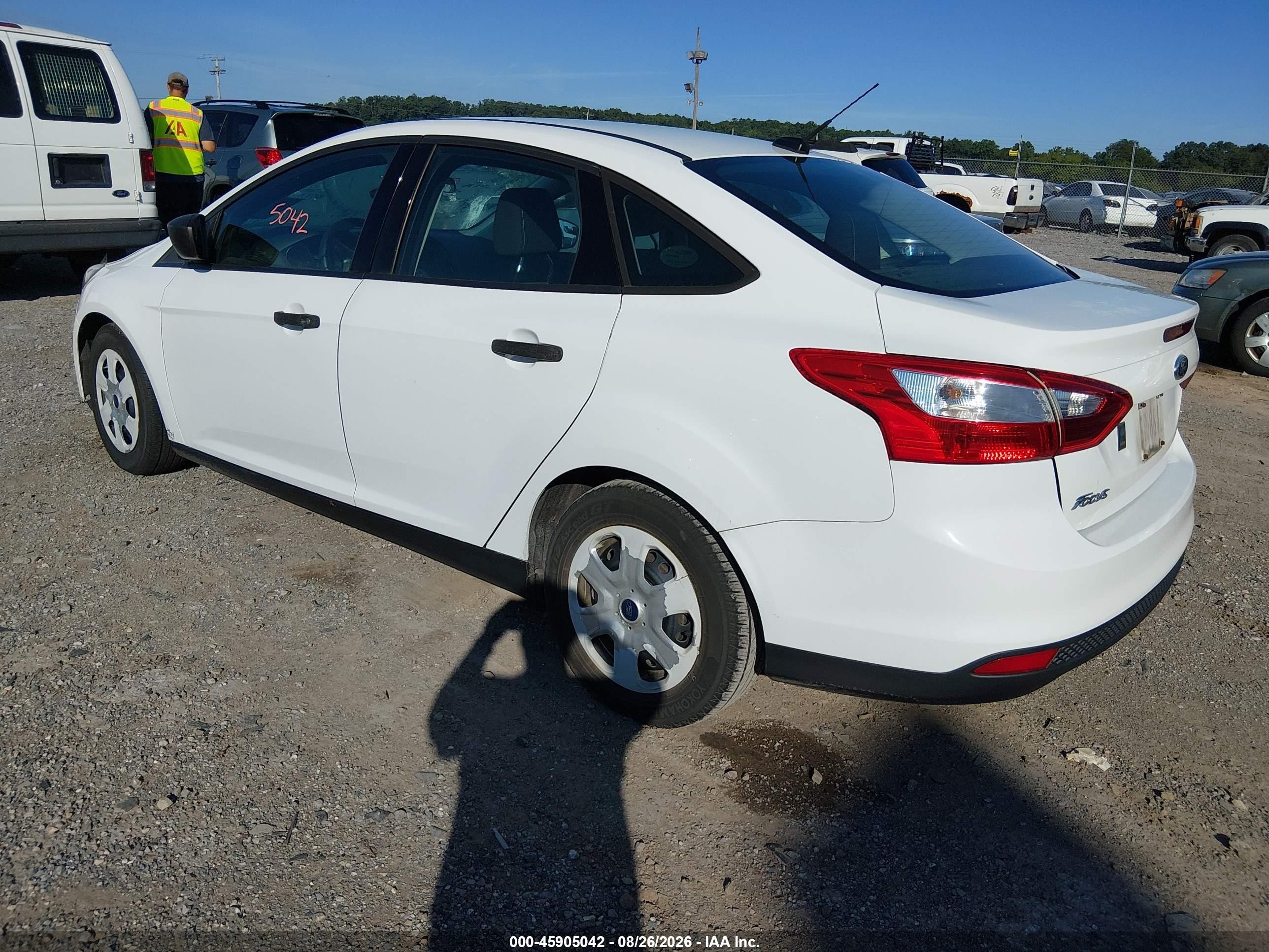 2013 Ford Focus S White vin: 1FADP3E24DL240459