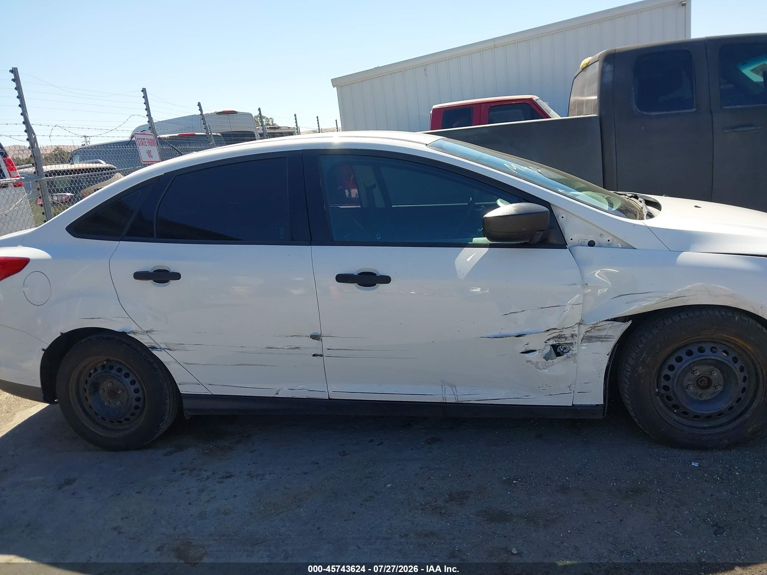 2014 Ford Focus S White vin: 1FADP3E24EL287394