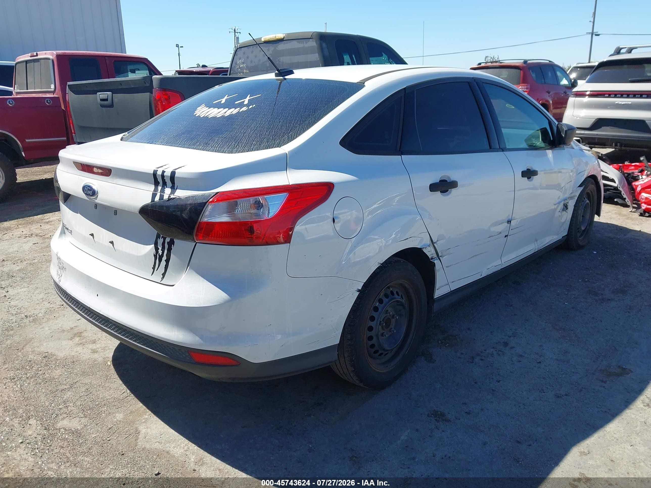 2014 Ford Focus S White vin: 1FADP3E24EL287394