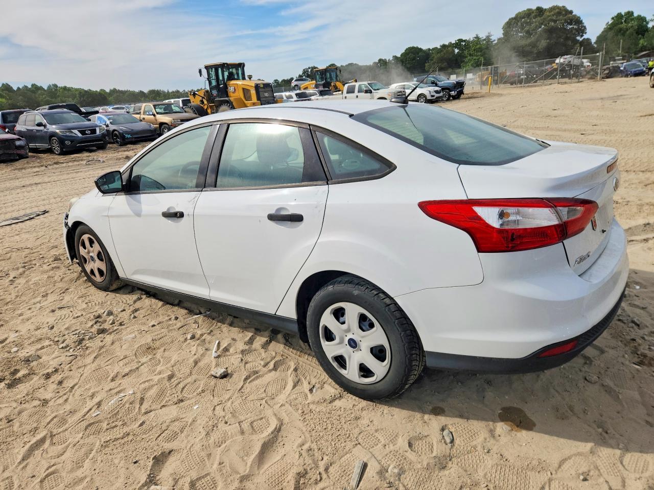 2014 Ford Focus S White vin: 1FADP3E24EL295852