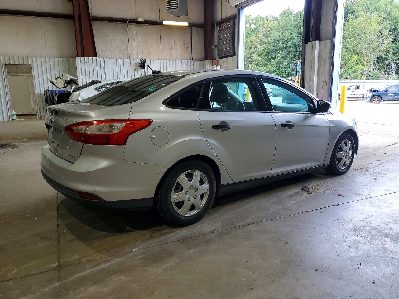 2014 Ford Focus S Silver vin: 1FADP3E24EL351272