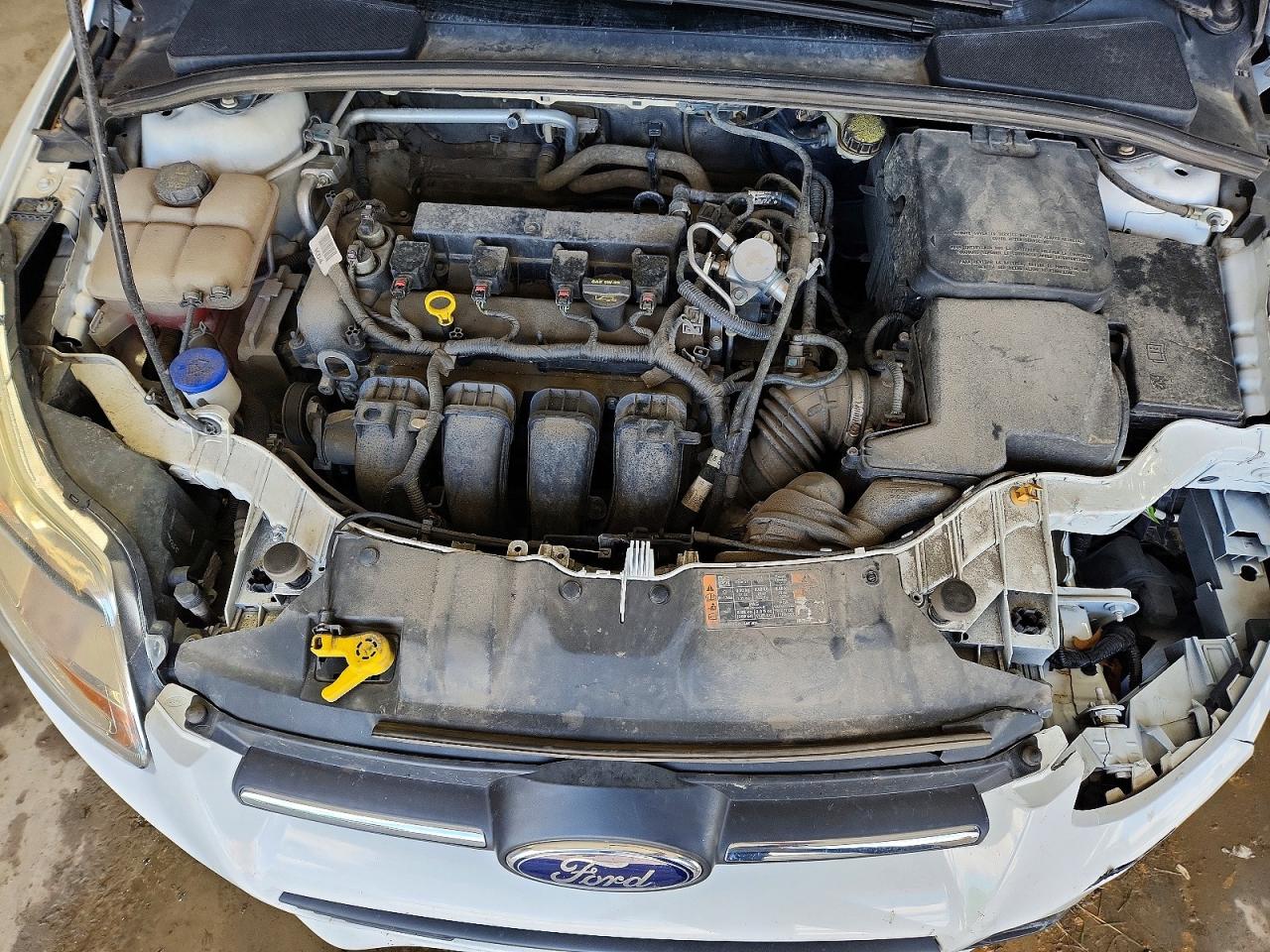 2014 Ford Focus S White vin: 1FADP3E24EL354222