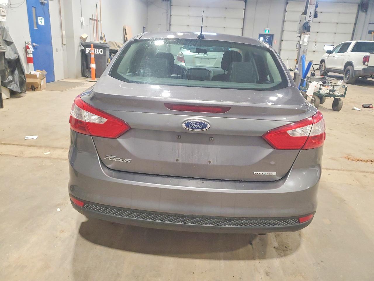2014 Ford Focus S Gray vin: 1FADP3E24EL376642