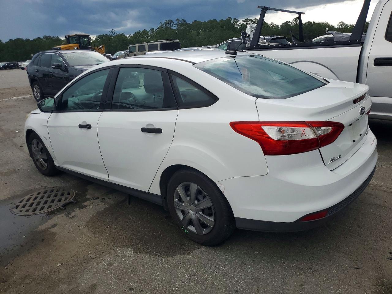 2014 Ford Focus S White vin: 1FADP3E24EL401023